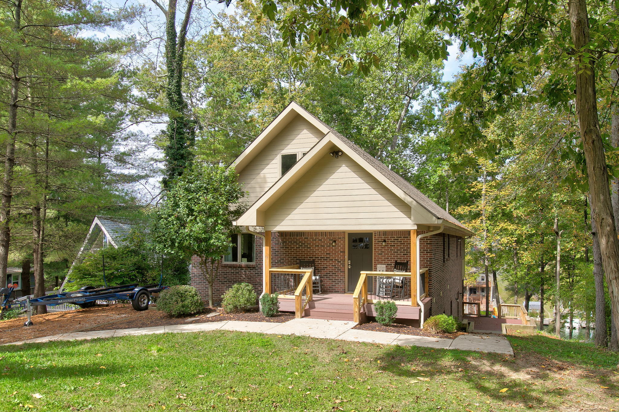 7106 Muskrat Drive