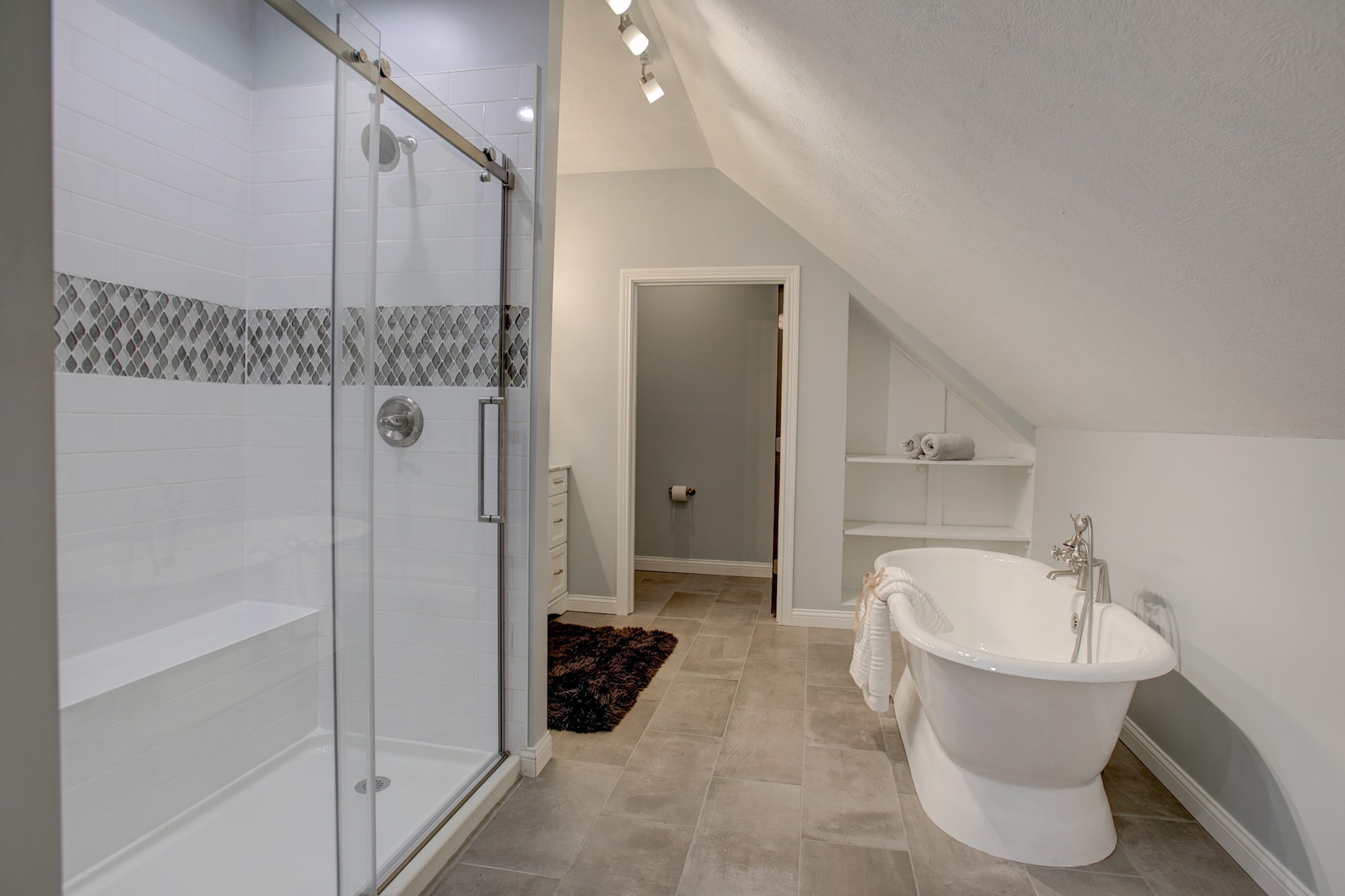7106 Muskrat Drive