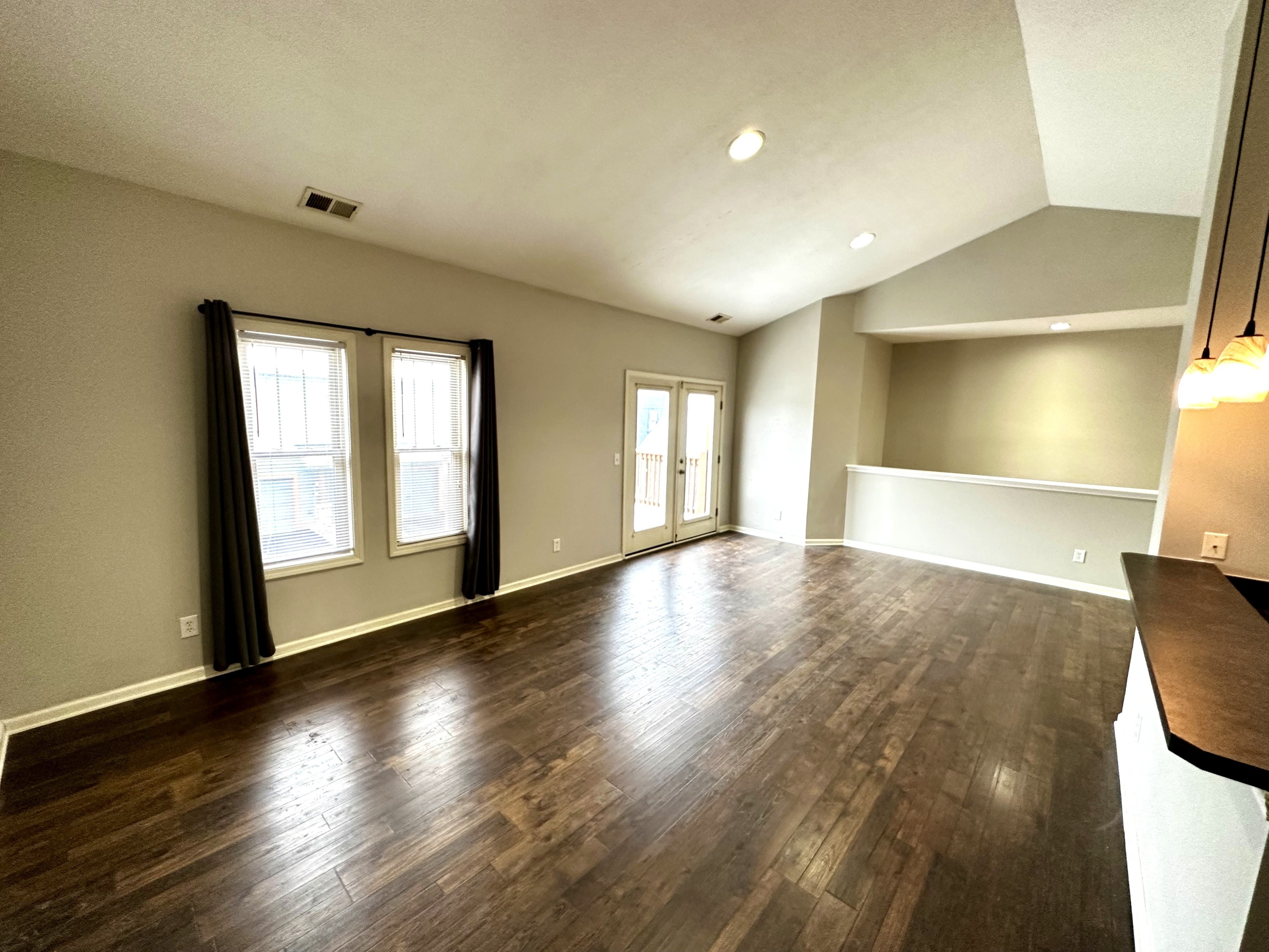 1615 N College Avenue Unit: 2