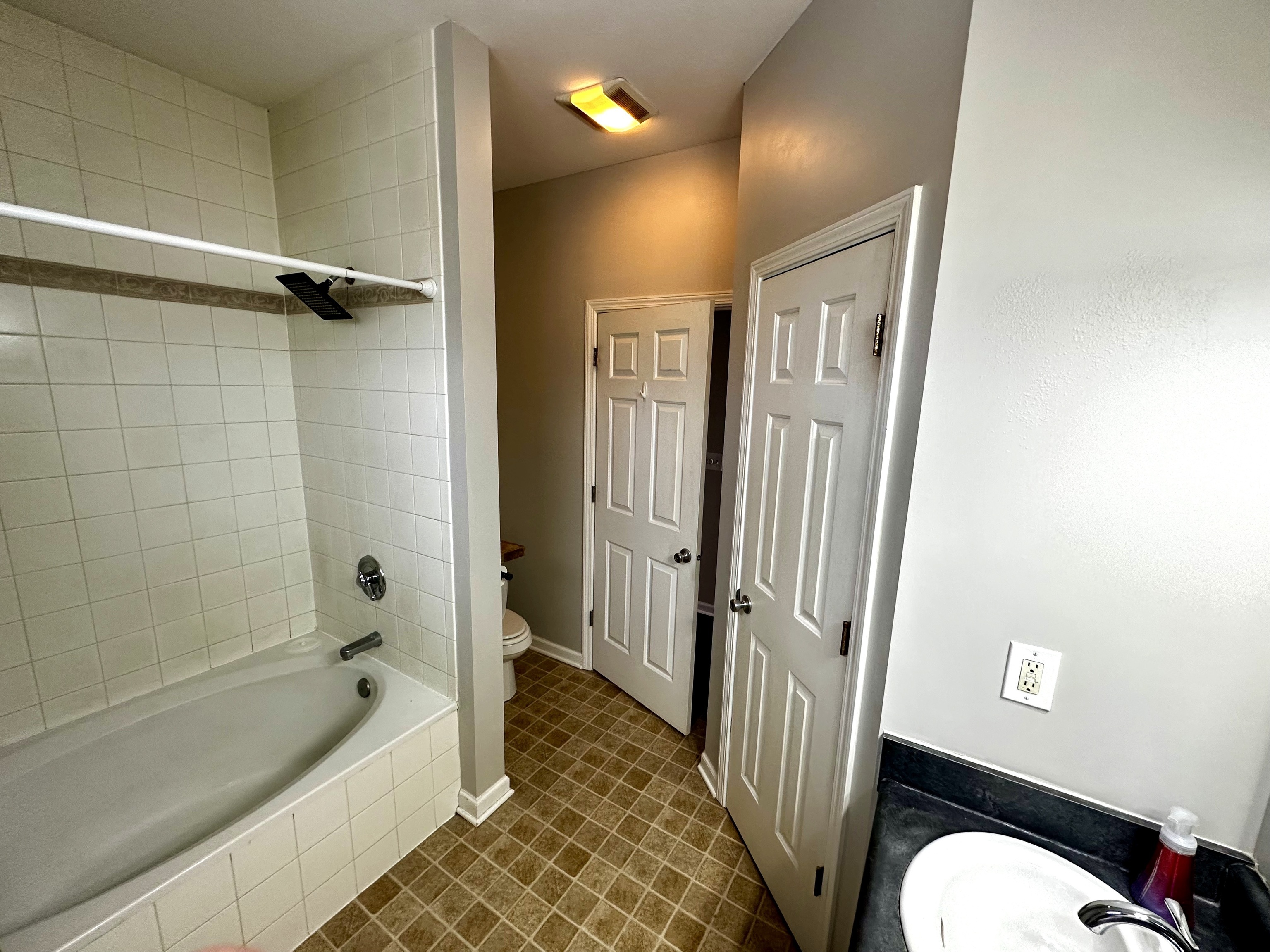 1615 N College Avenue Unit: 2