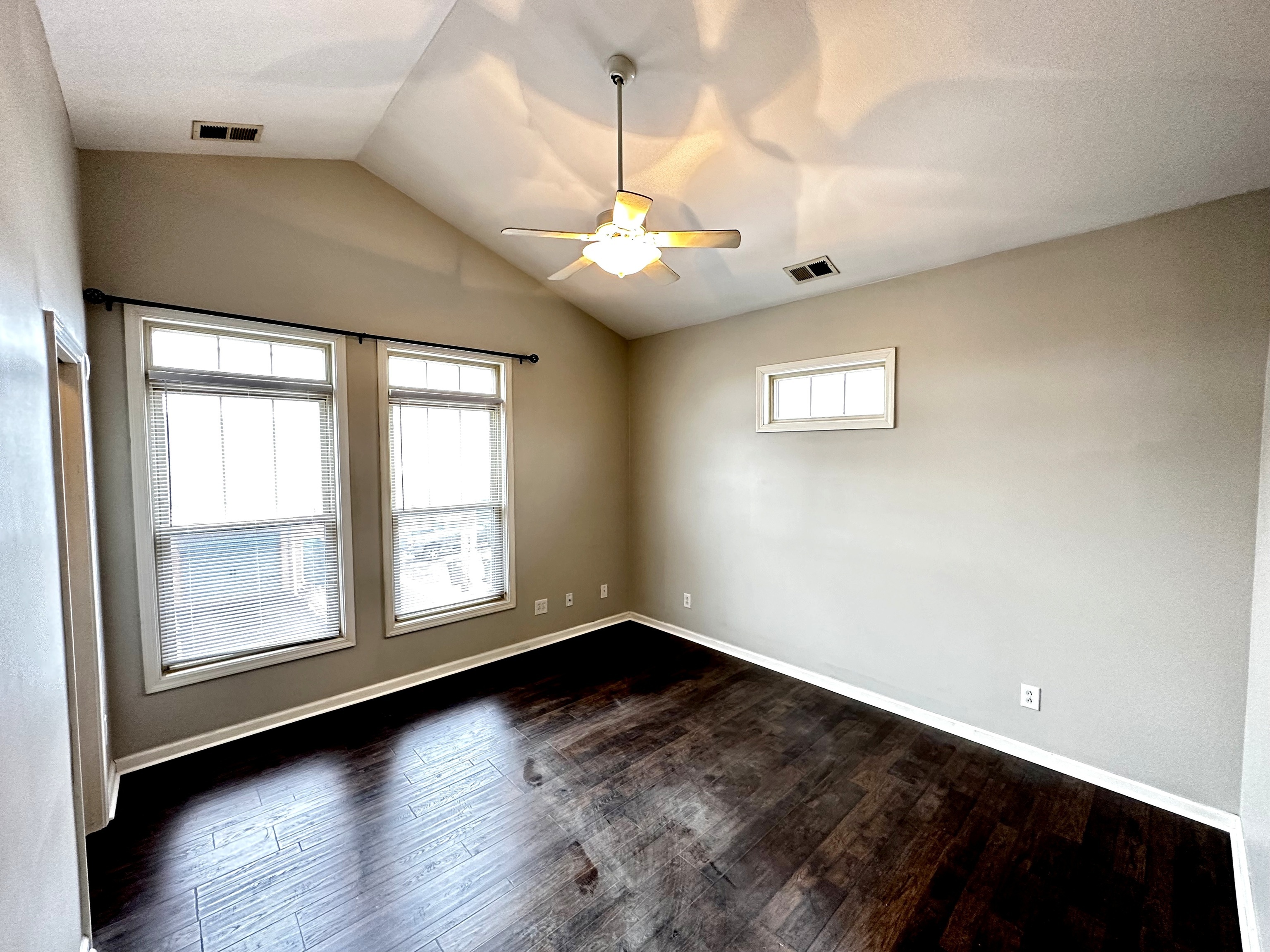 1615 N College Avenue Unit: 2