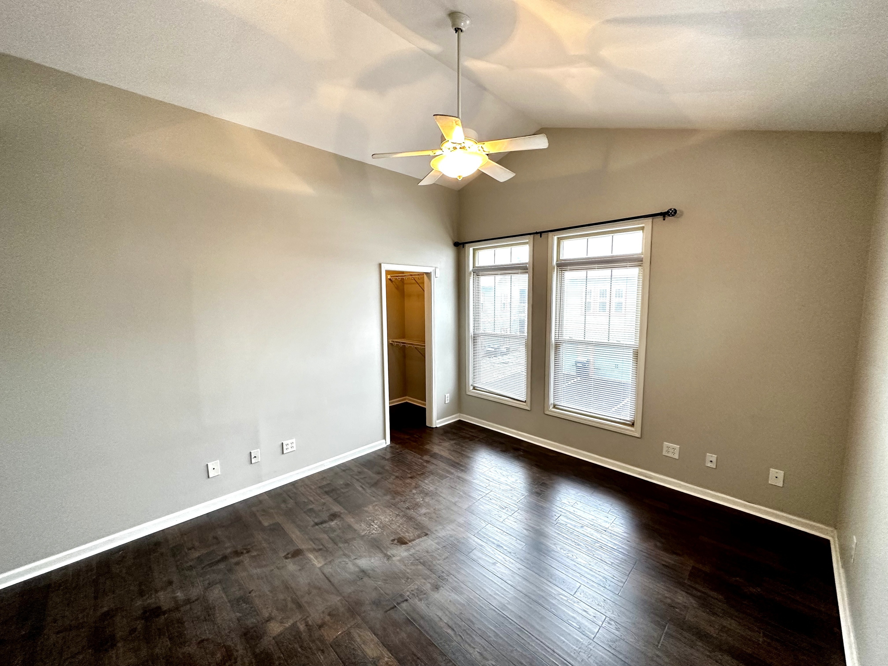 1615 N College Avenue Unit: 2