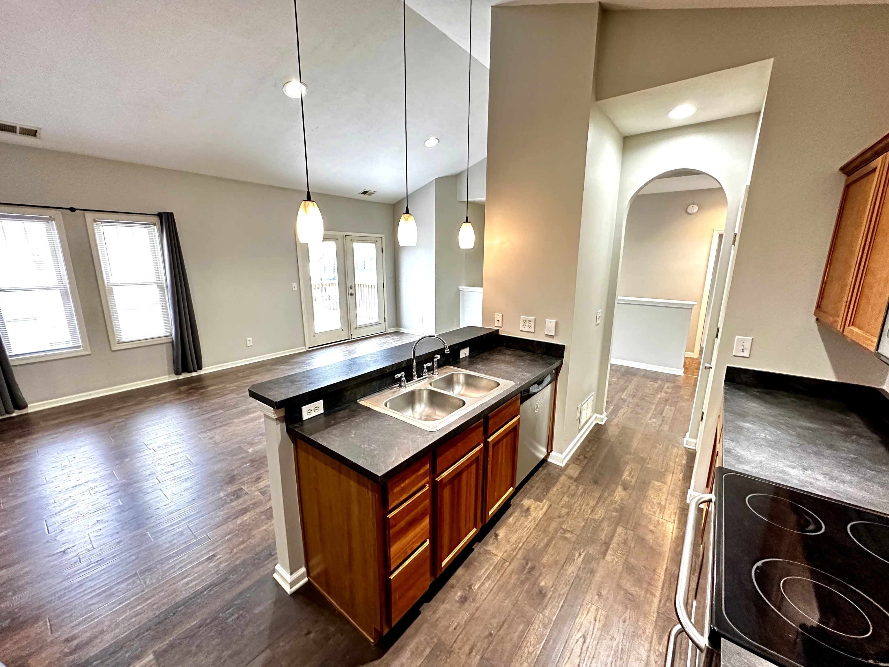 1615 N College Avenue Unit: 2