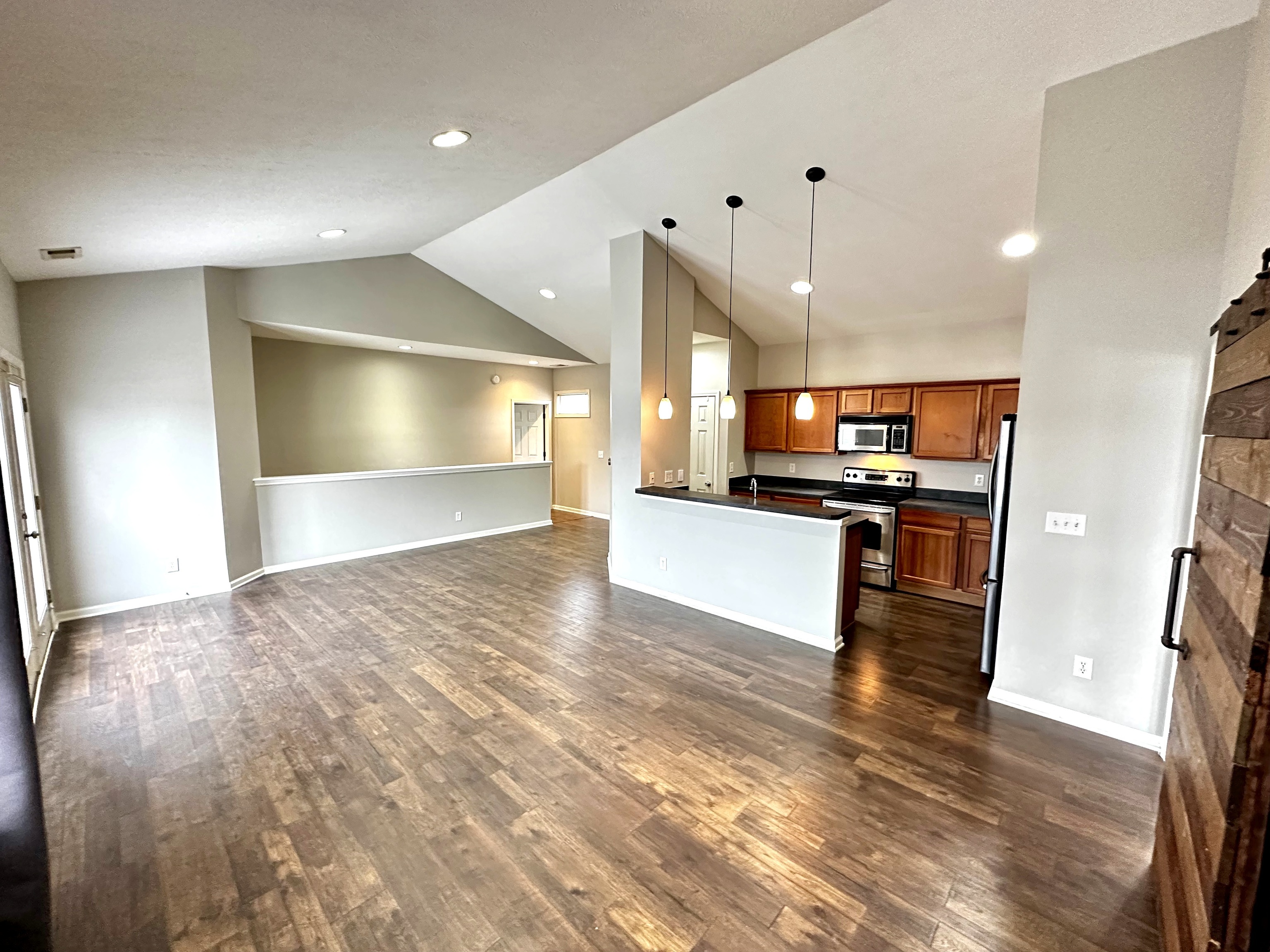 1615 N College Avenue Unit: 2