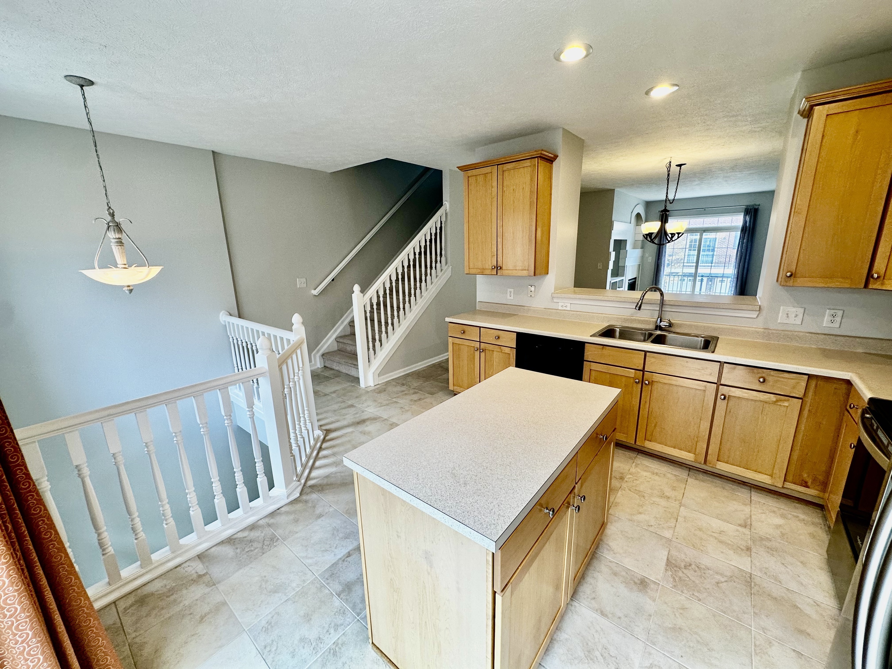 11921 Riley Drive Unit: 2