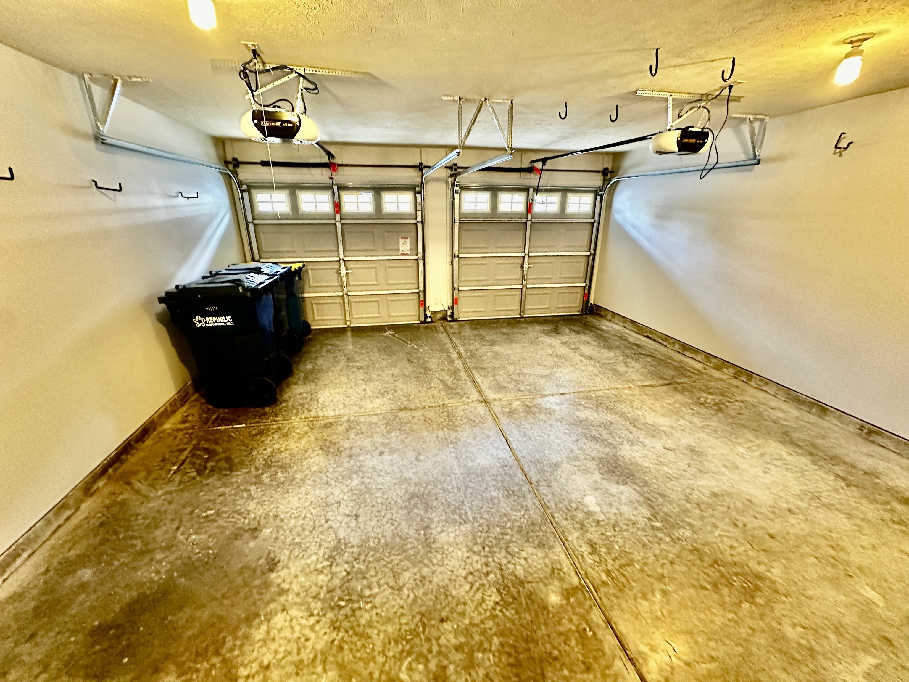 11921 Riley Drive Unit: 2