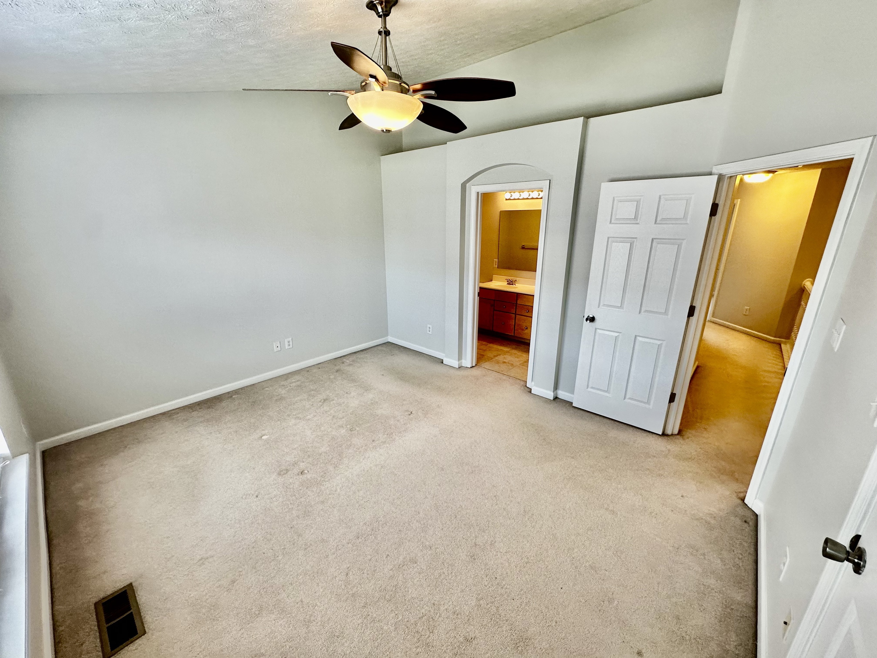 11921 Riley Drive Unit: 2