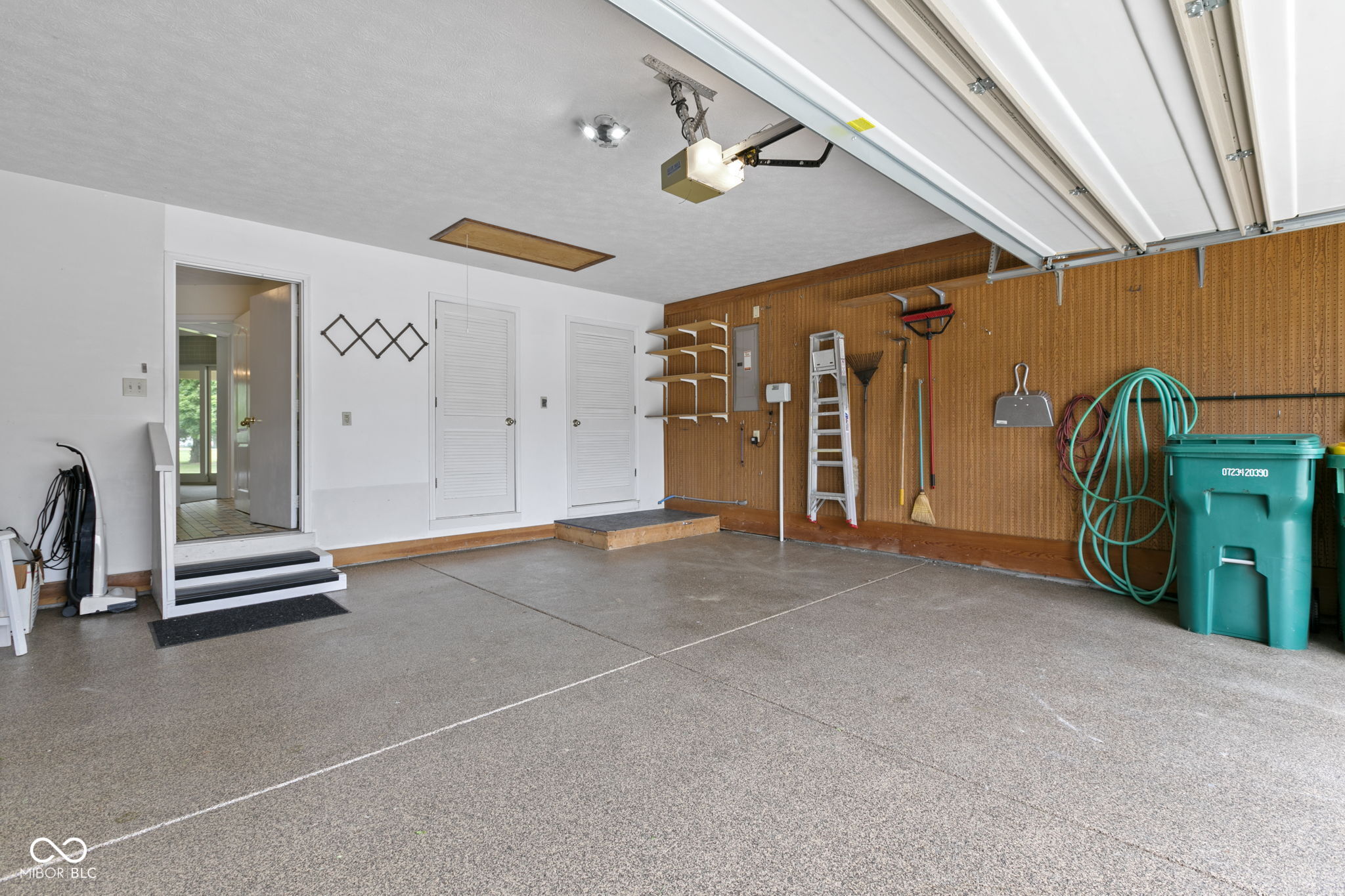 12005 Clubhouse Drive