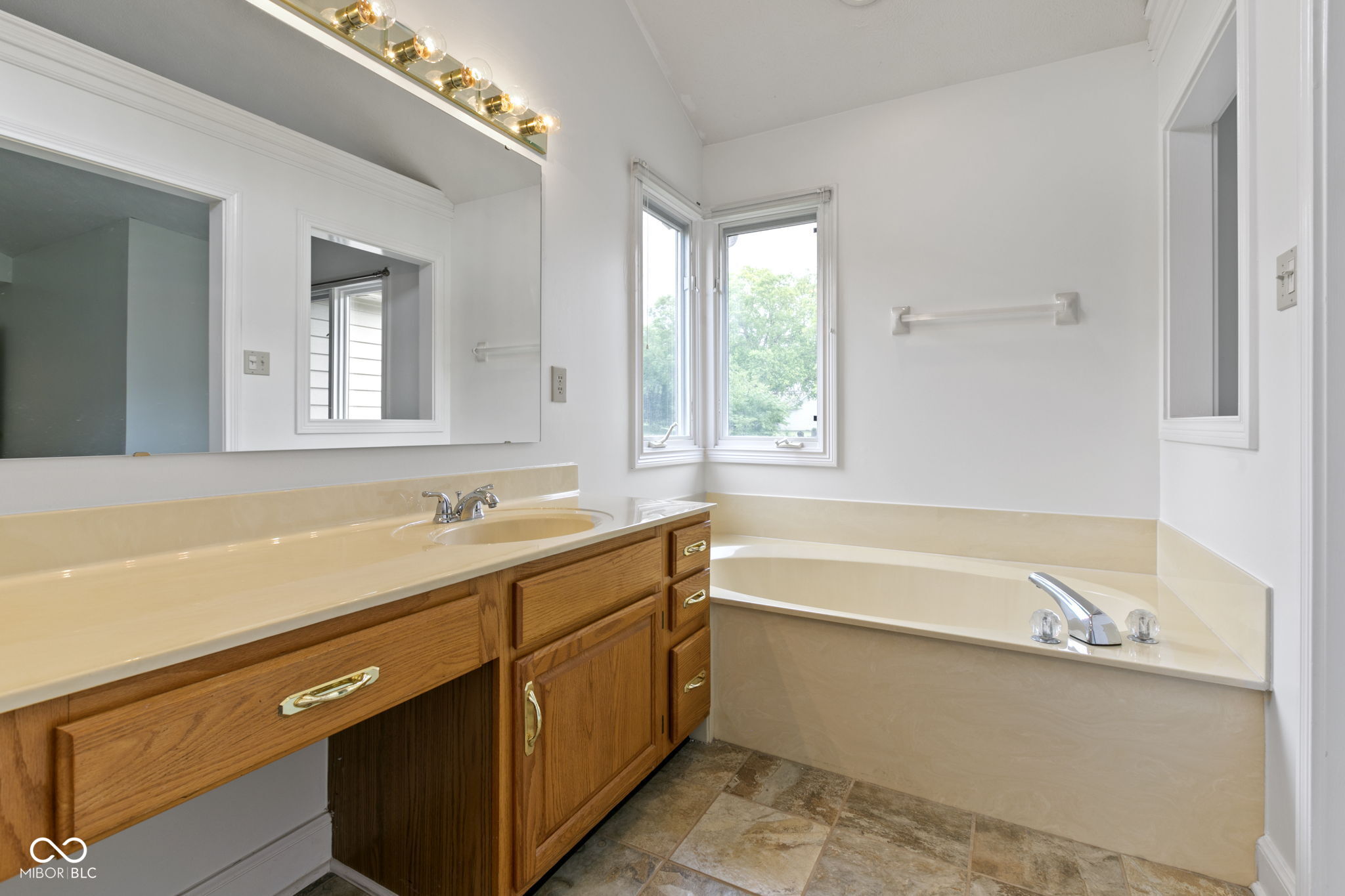 12005 Clubhouse Drive