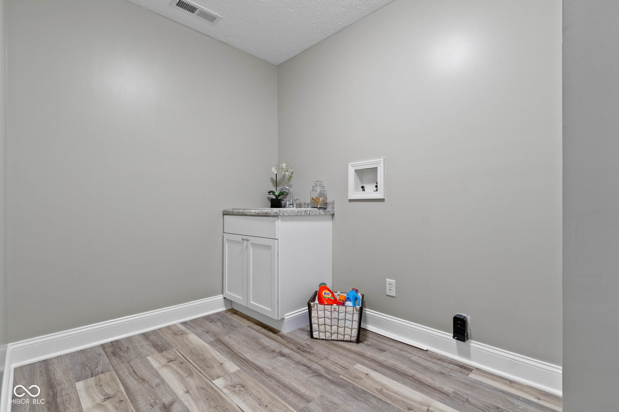 10341 E Thompson Road