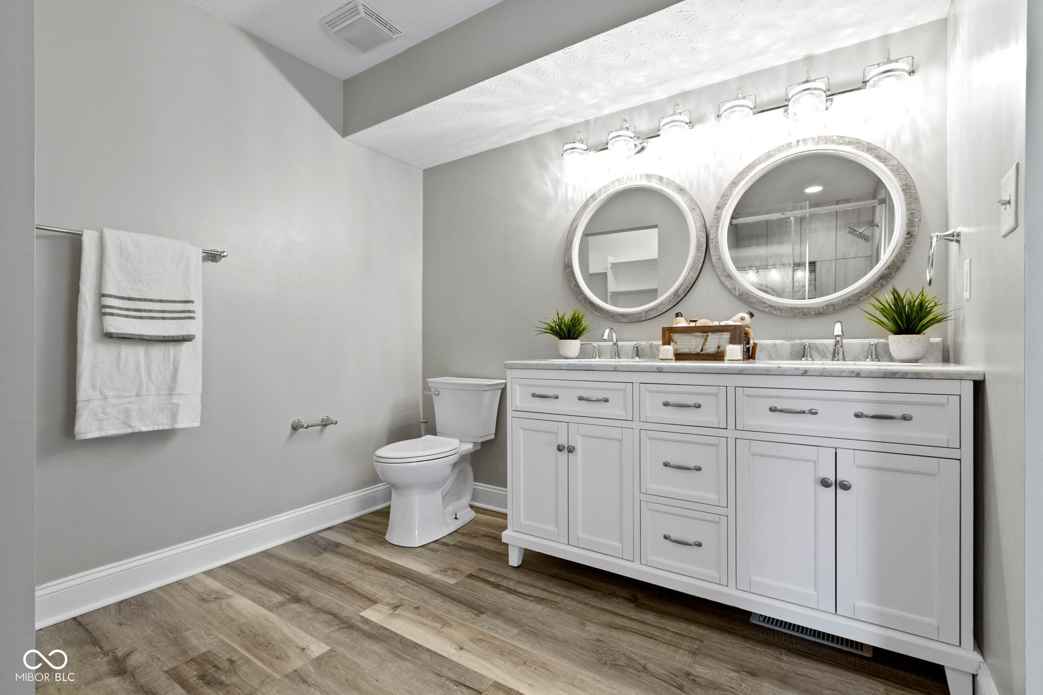 10341 E Thompson Road