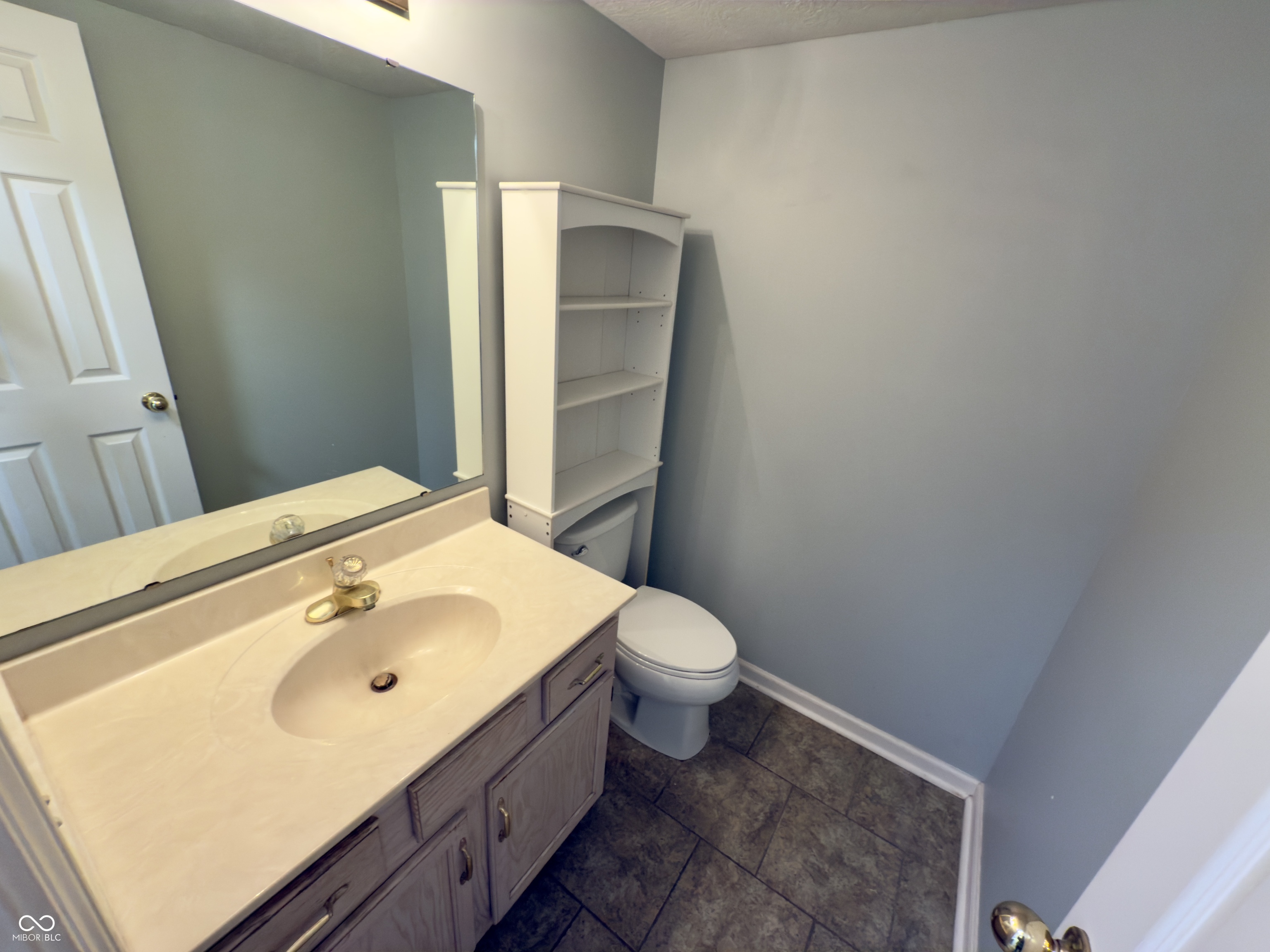 6244 Valleyview Drive