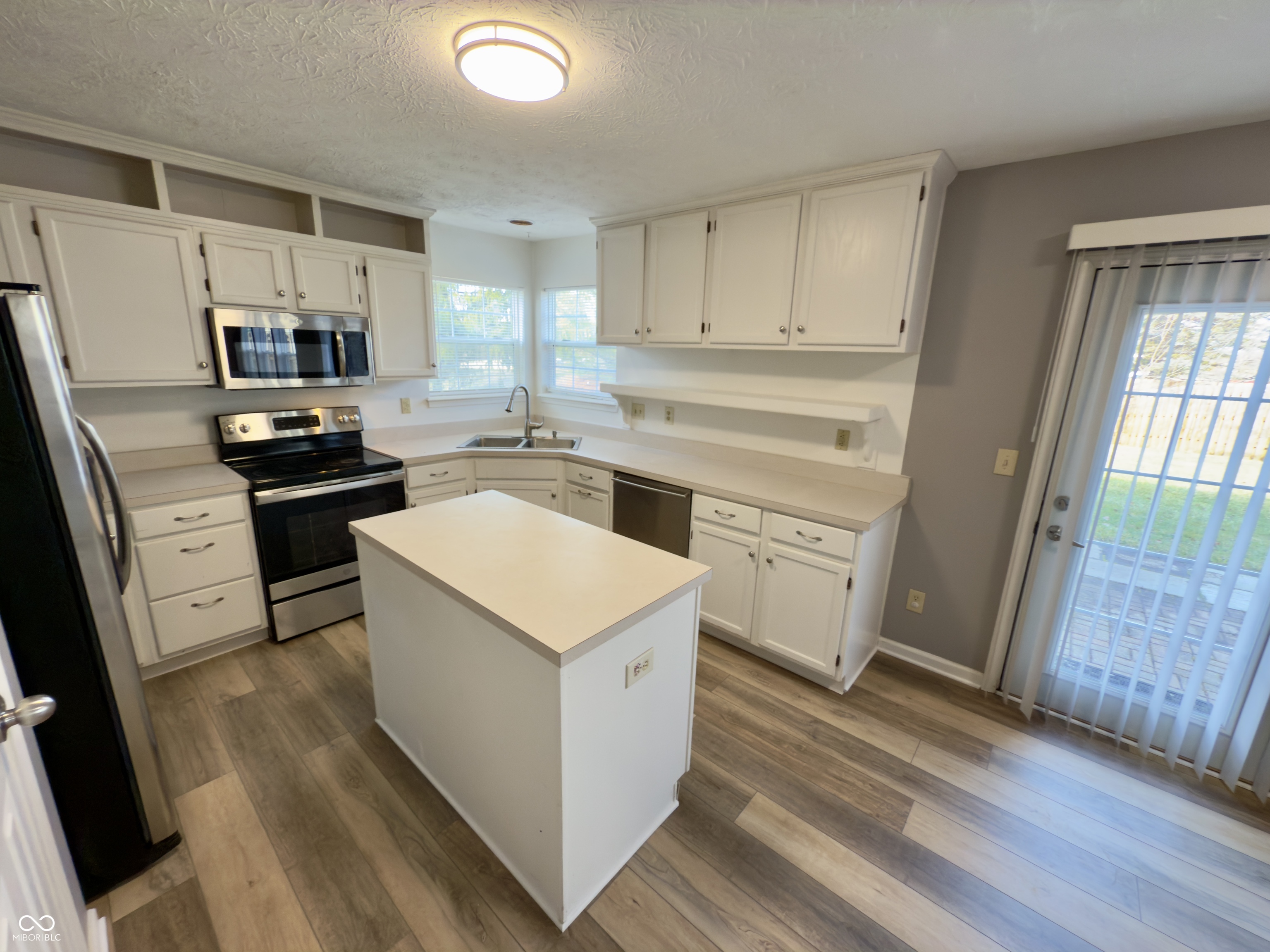 6244 Valleyview Drive