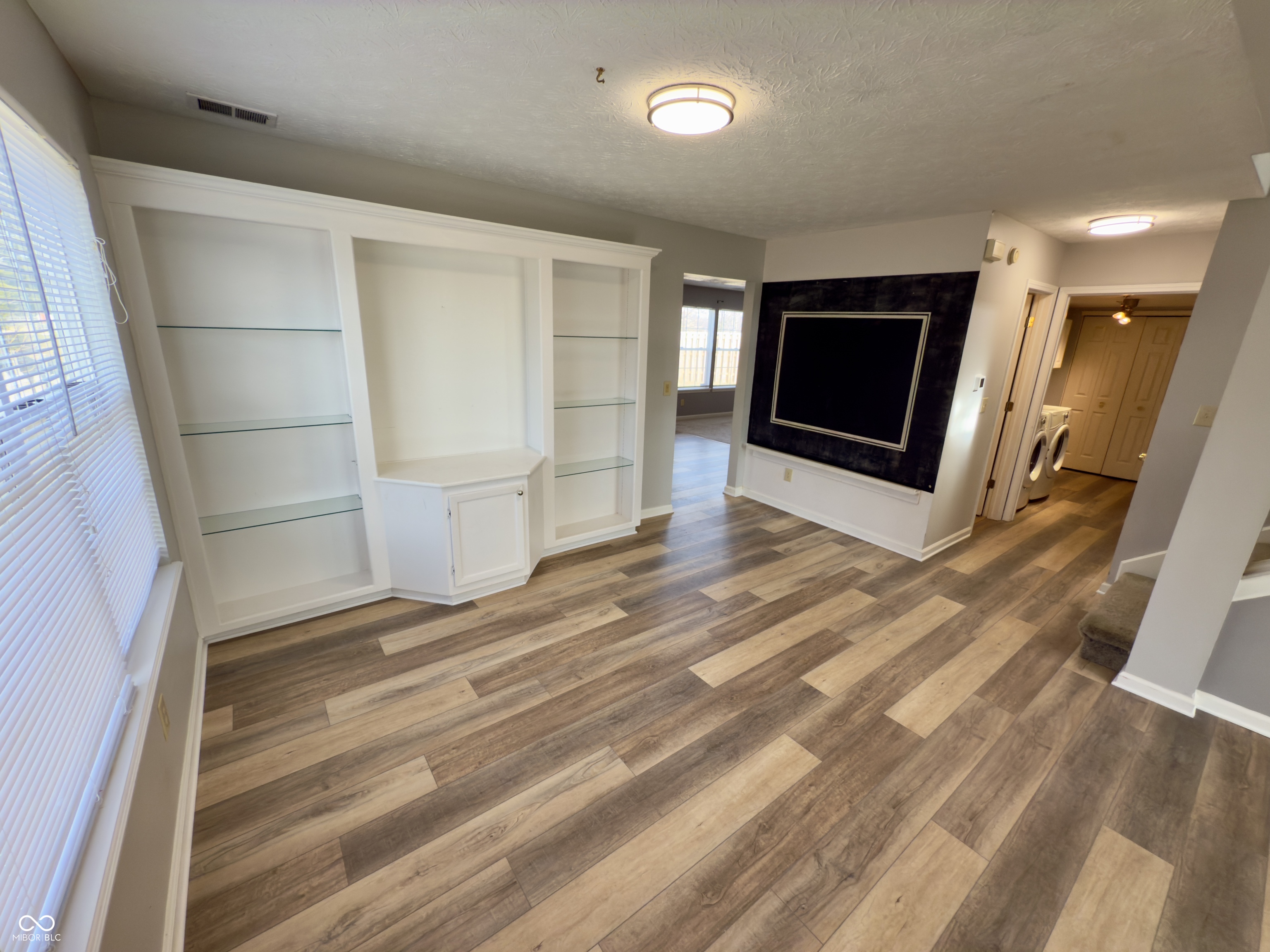 6244 Valleyview Drive