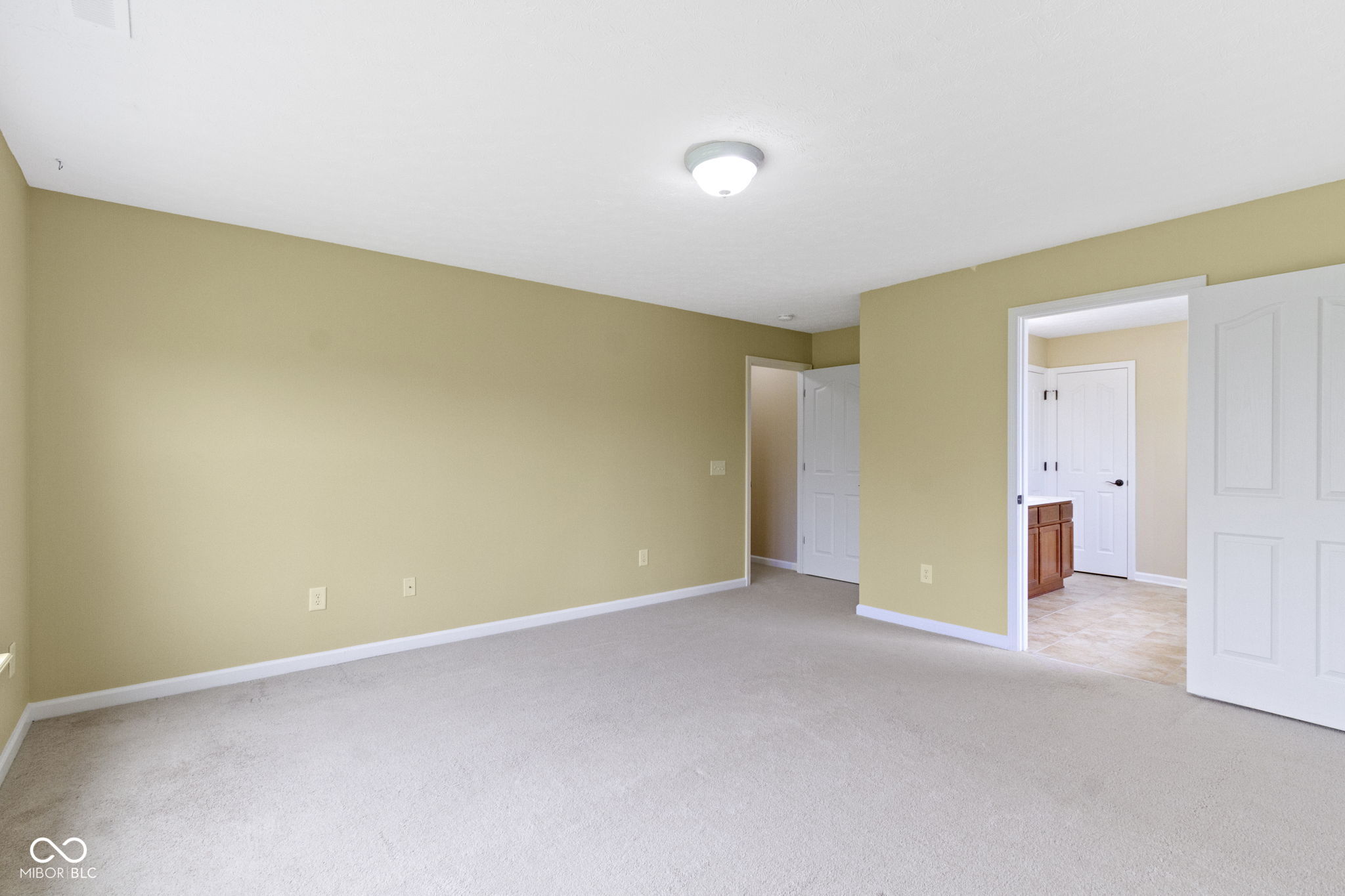 932 Silverheels Drive