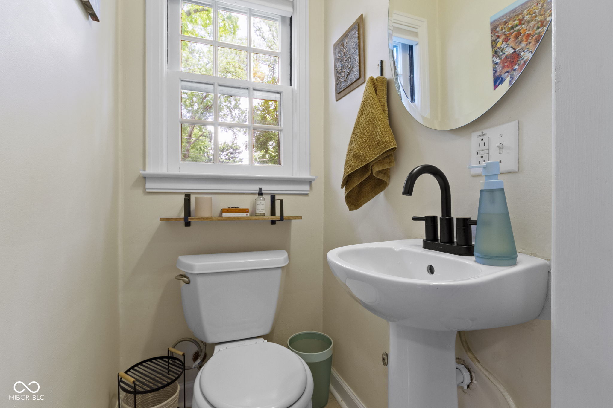 1720 E Kessler Boulevard Drive E