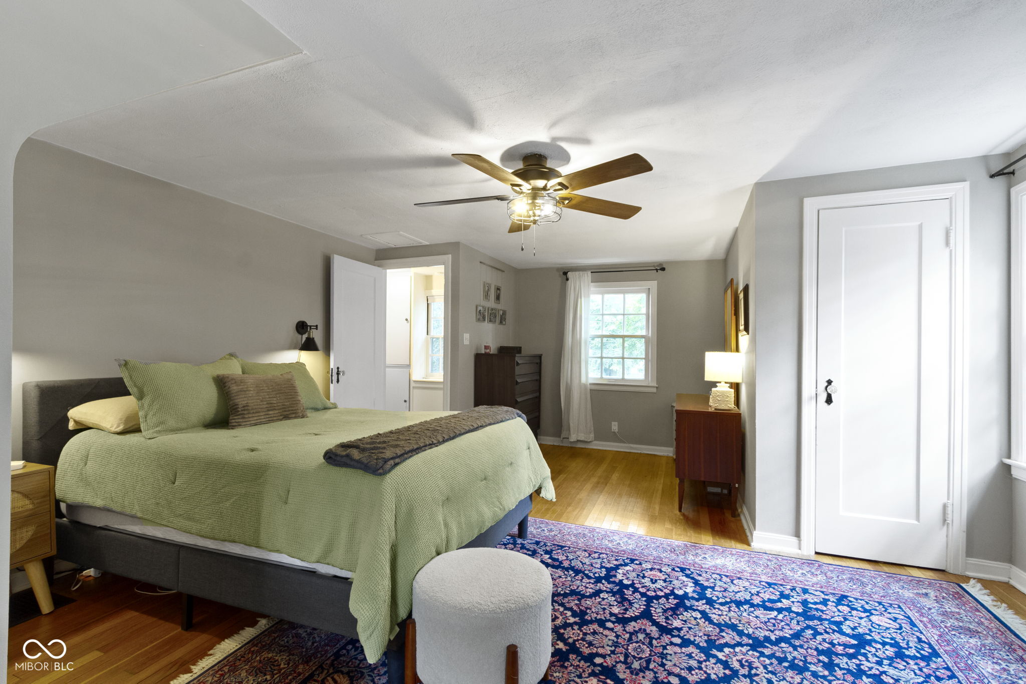 1720 E Kessler Boulevard Drive E