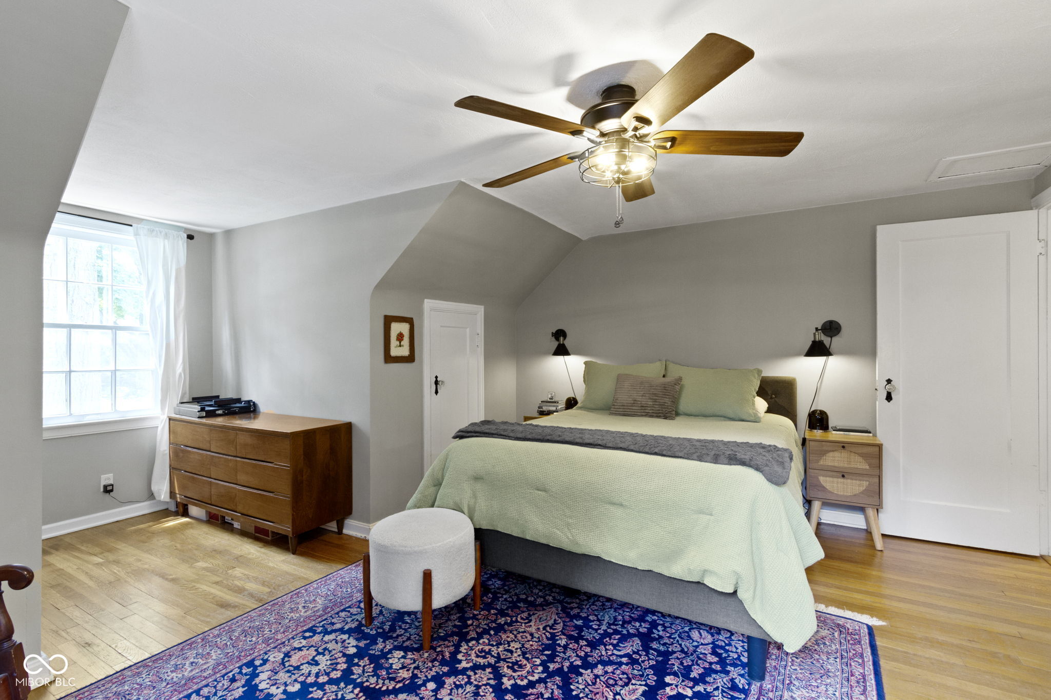 1720 E Kessler Boulevard Drive E