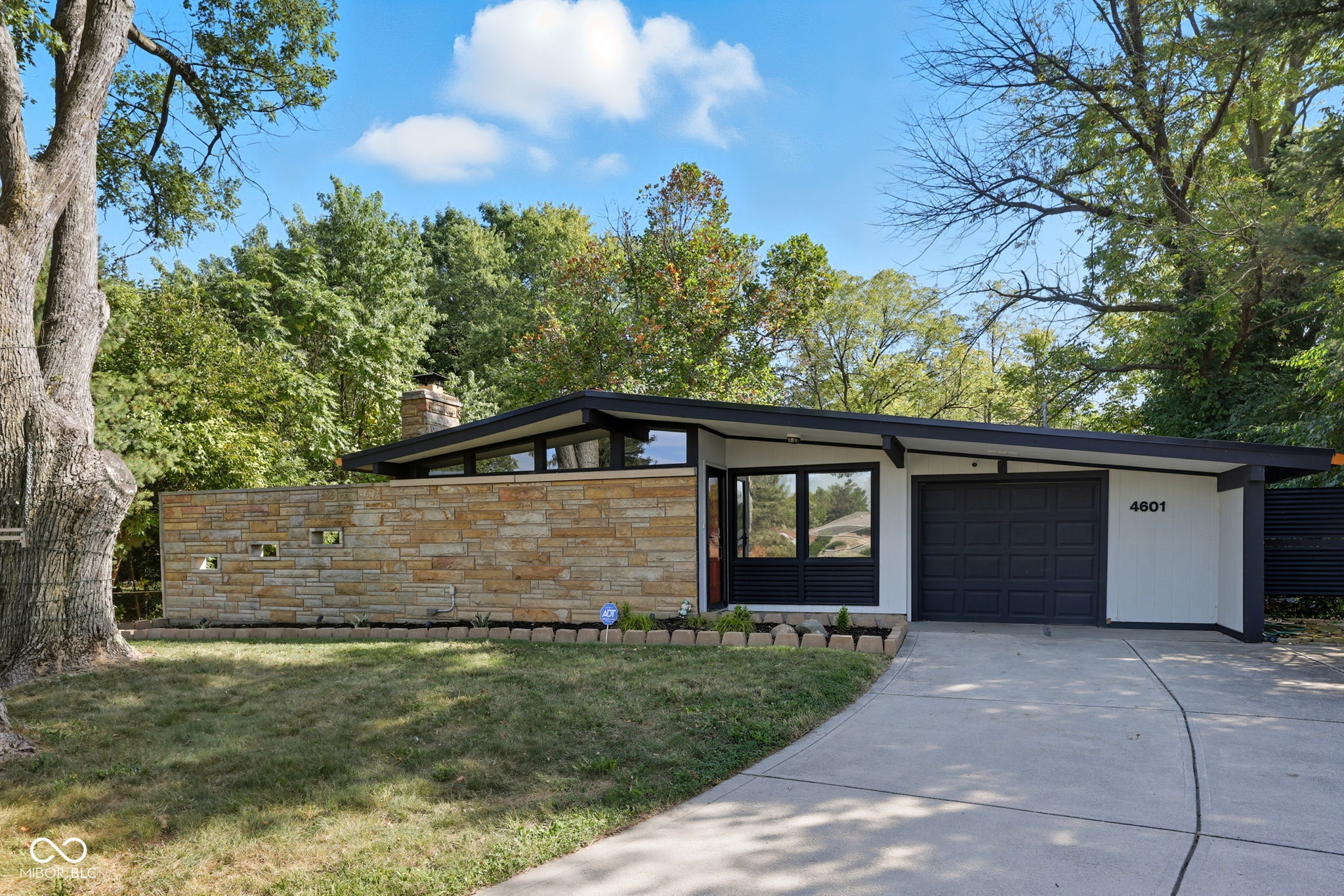 4601 N Audubon Road