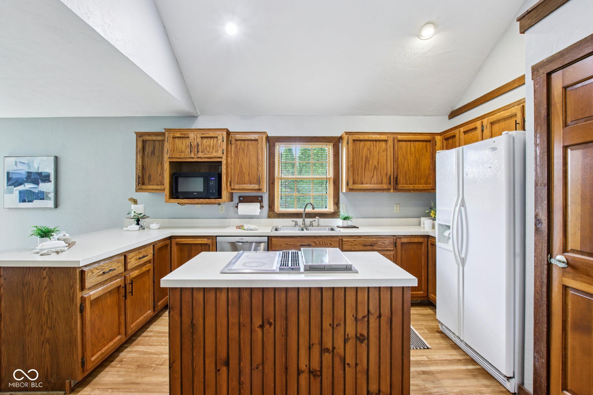 1323 Thistlewood Court