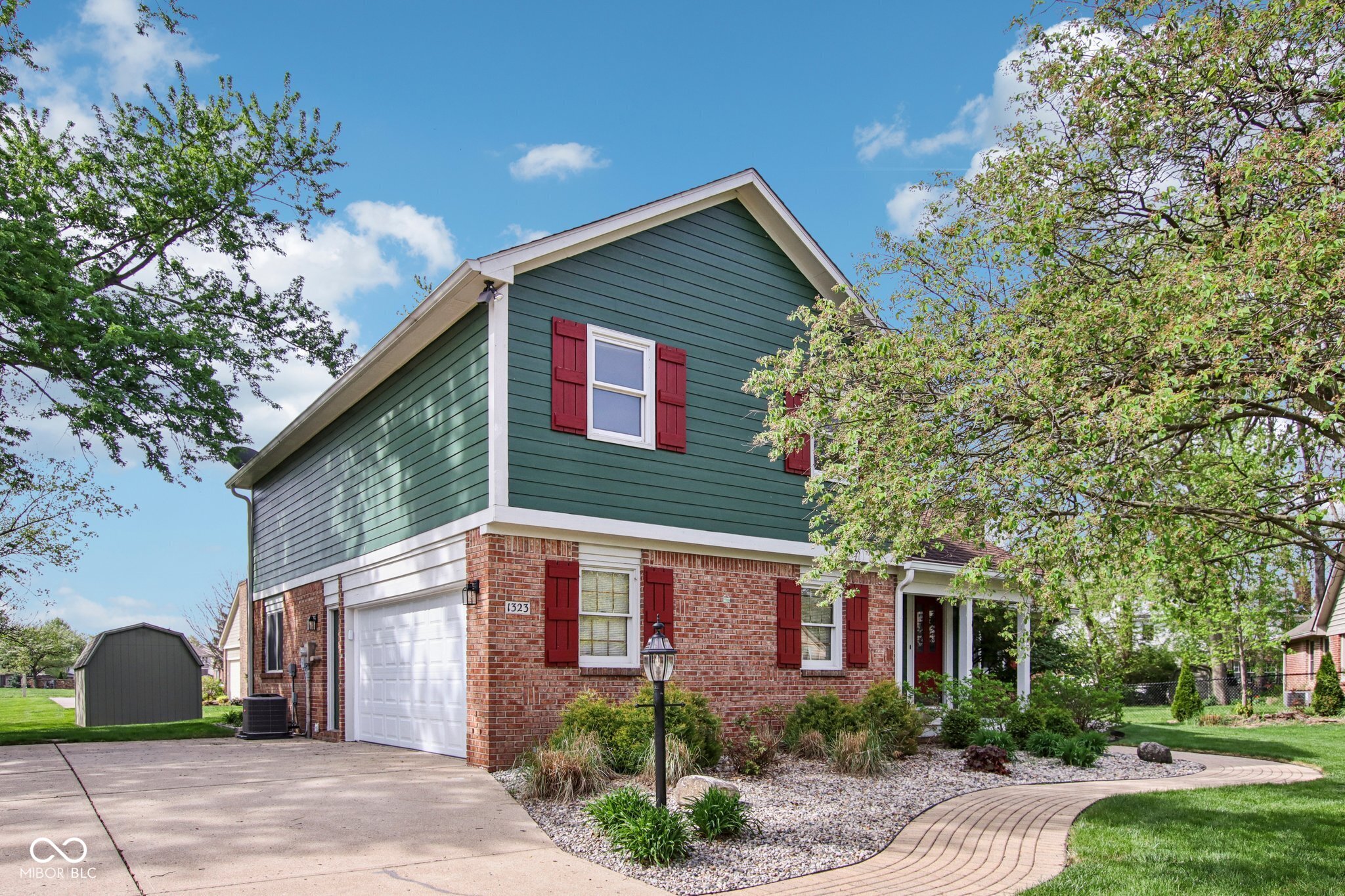 1323 Thistlewood Court