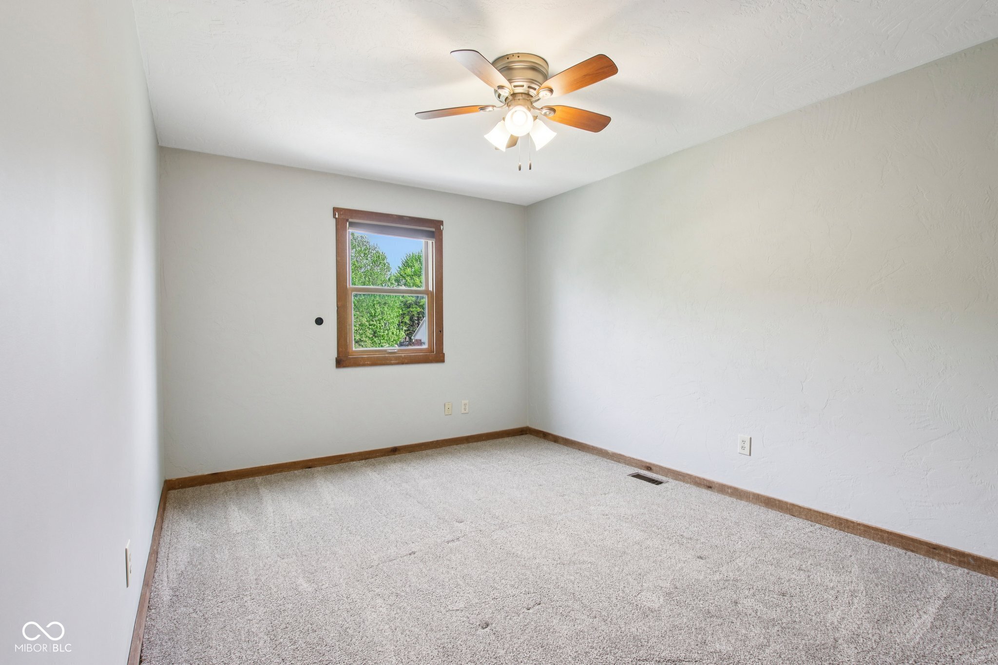 1323 Thistlewood Court