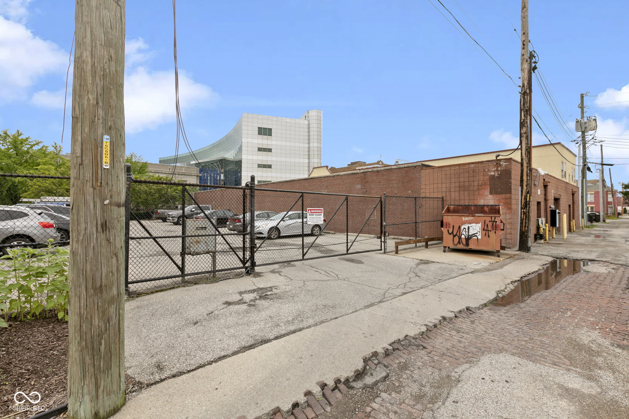 108 E Saint Clair Street Unit: E