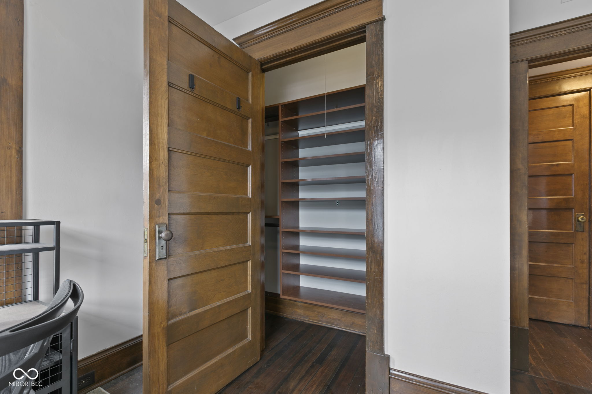 108 E Saint Clair Street Unit: E