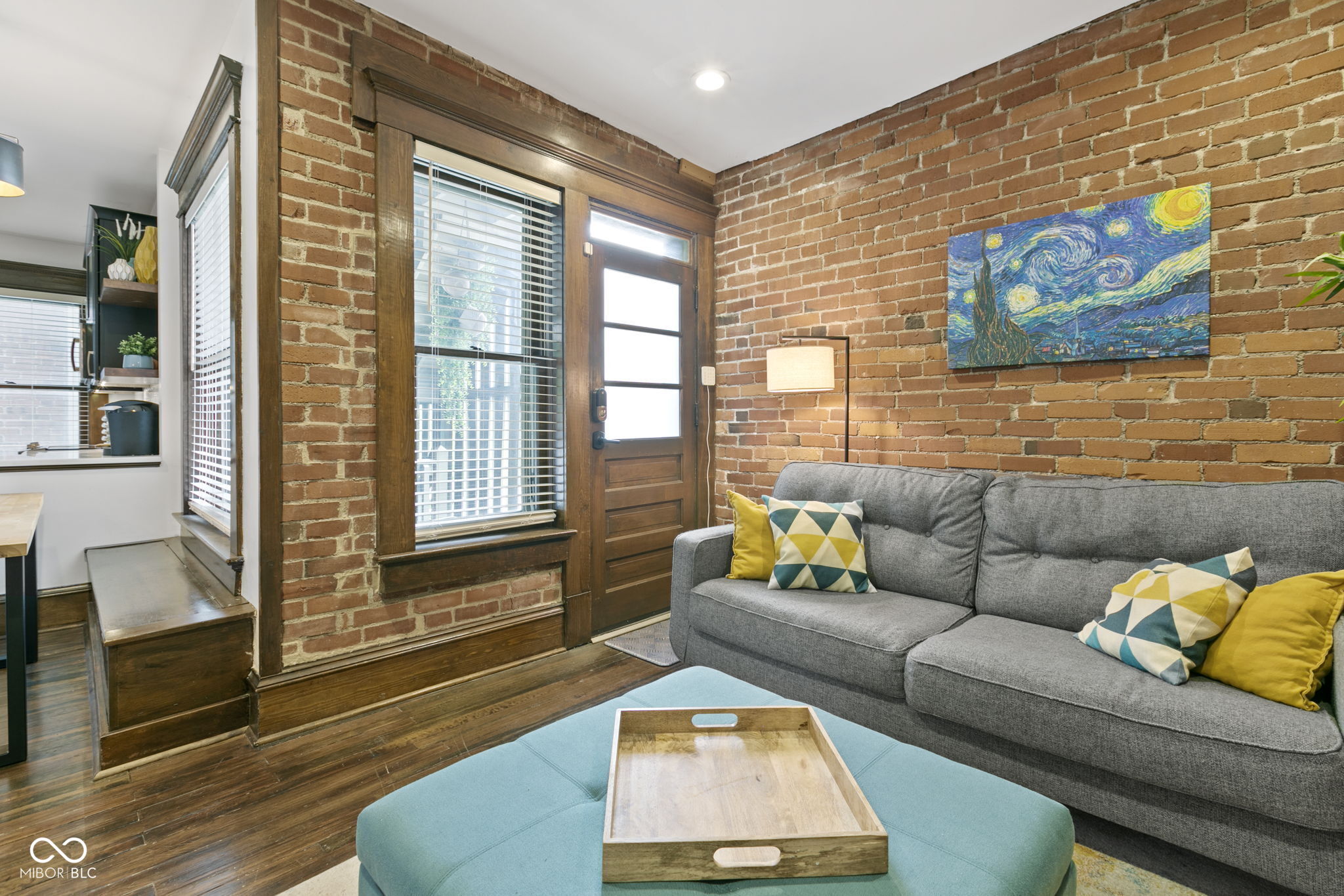 108 E Saint Clair Street Unit: E