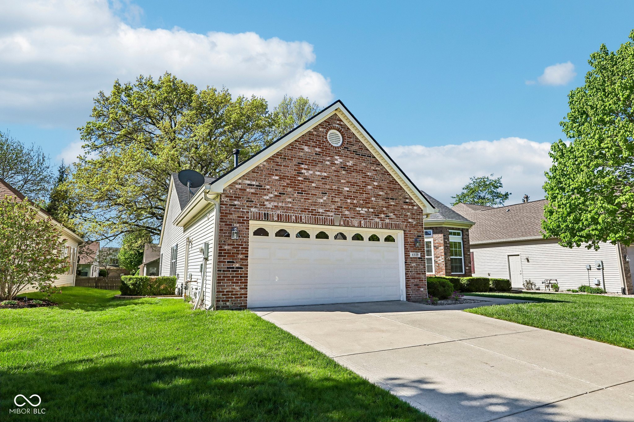 6929 Willow Pond Drive