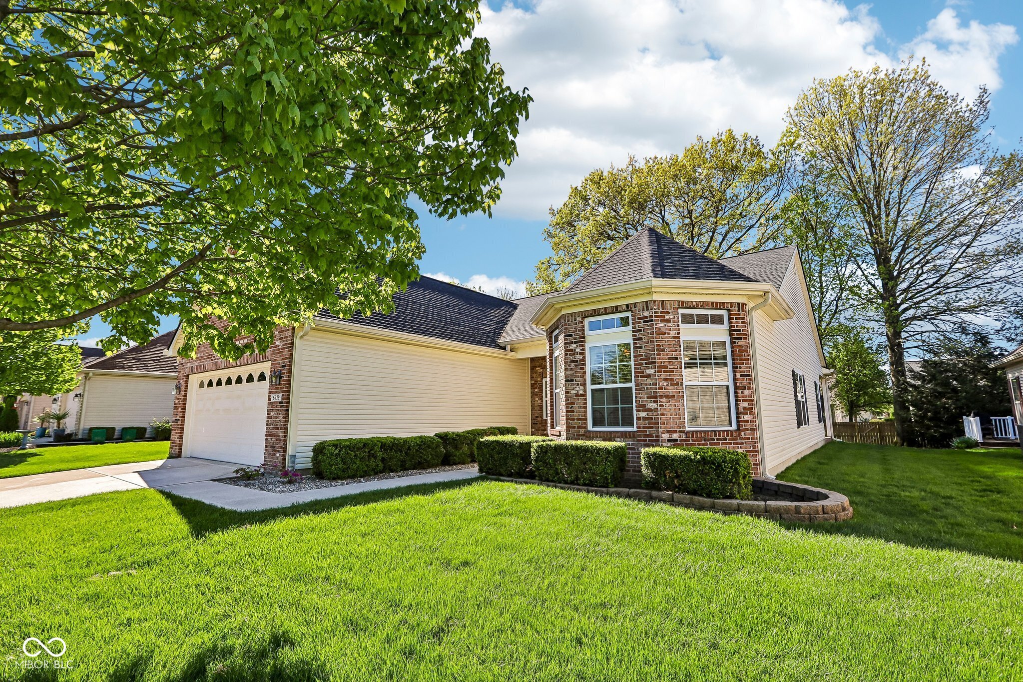 6929 Willow Pond Drive