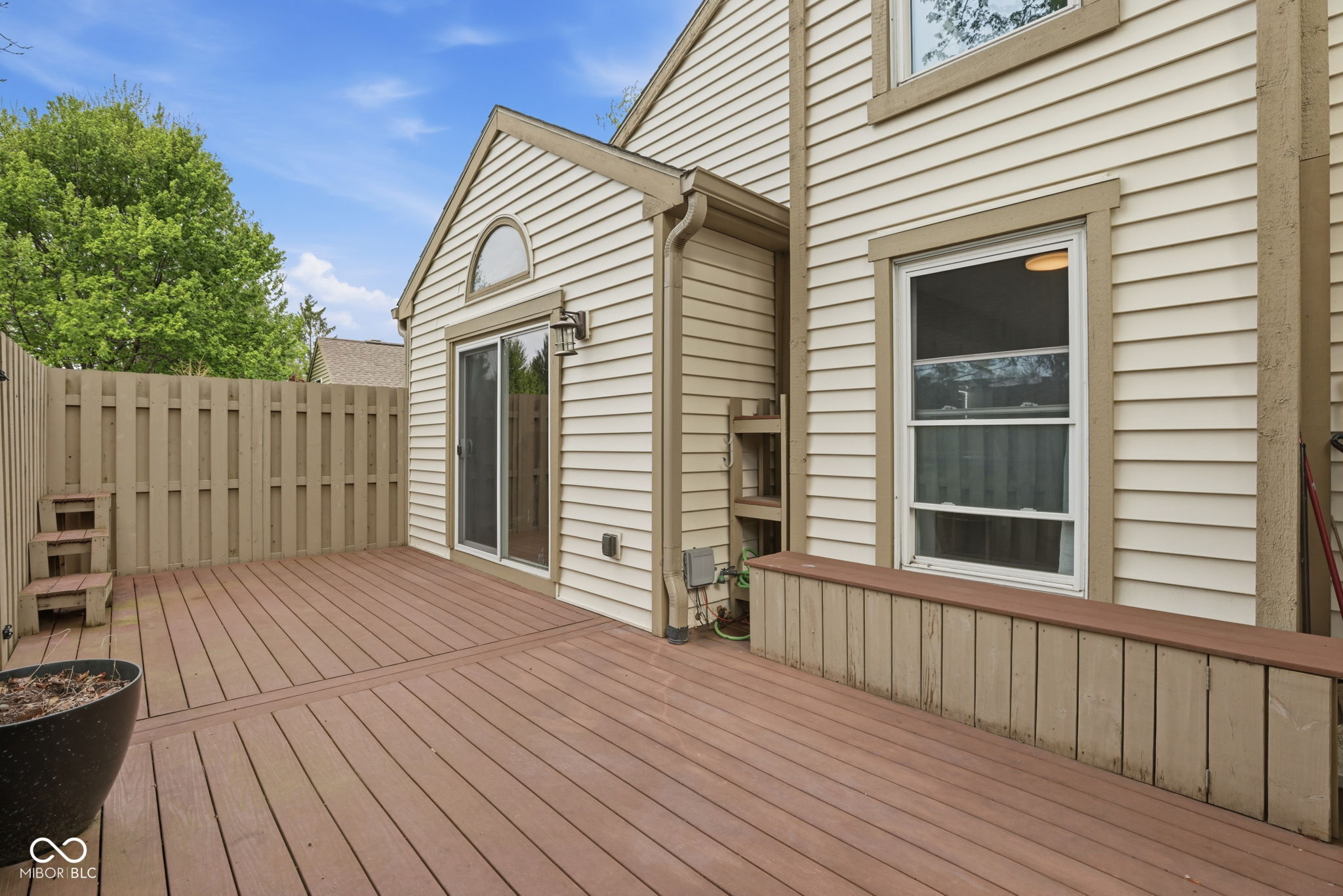 11610 Buttonwood Drive