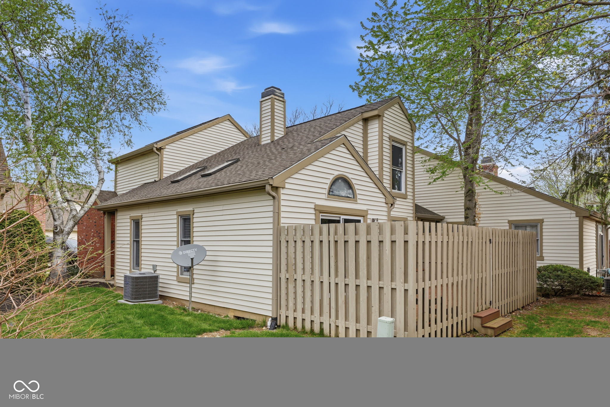 11610 Buttonwood Drive