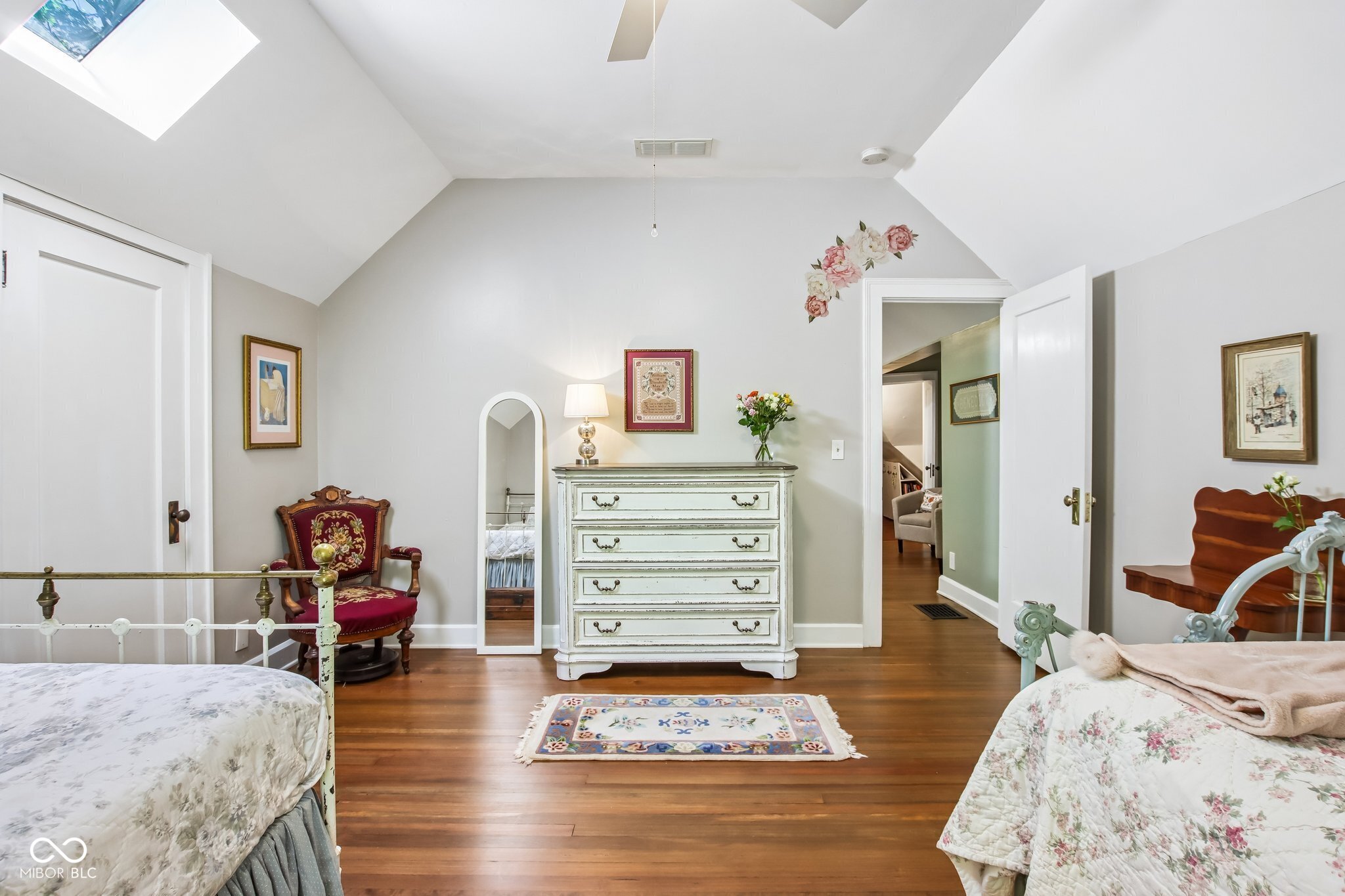 8744 W 86th Street