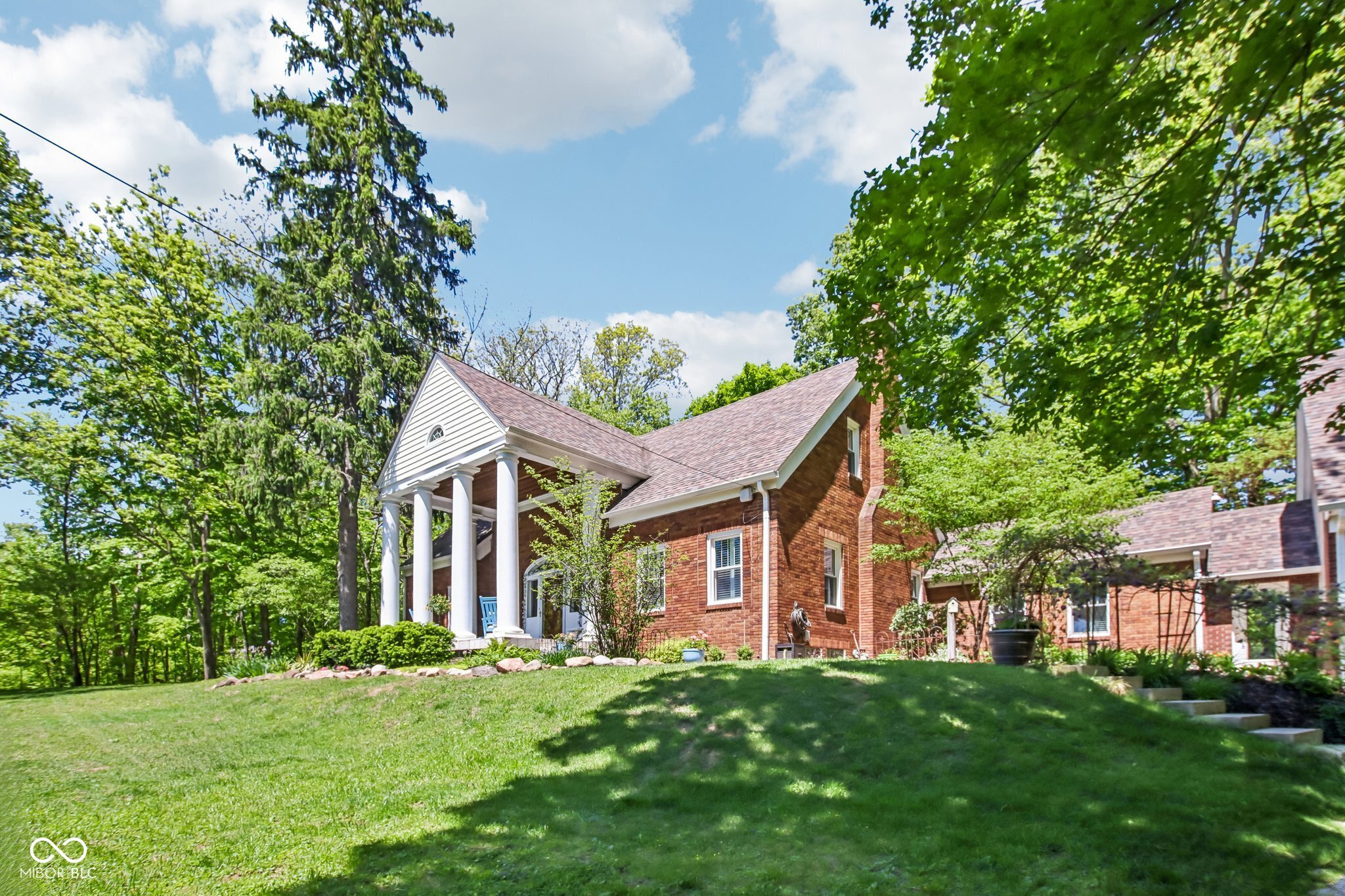 8744 W 86th Street