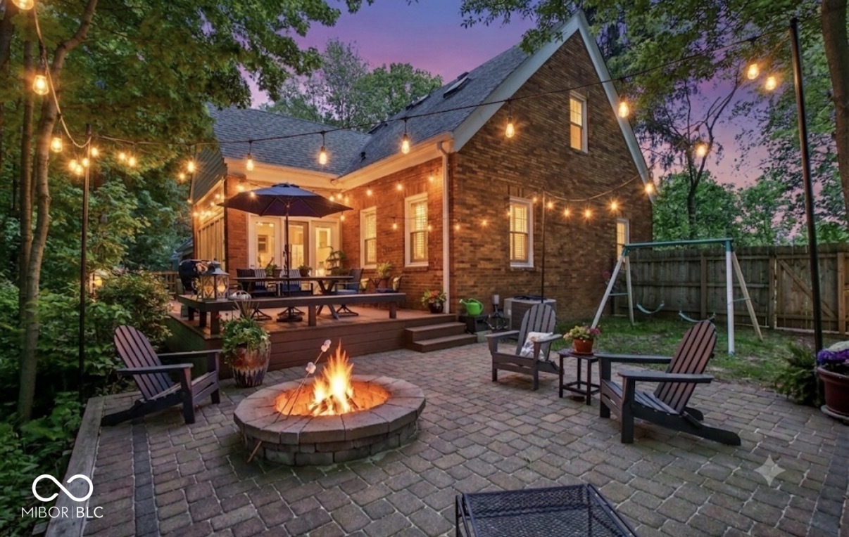 8744 W 86th Street