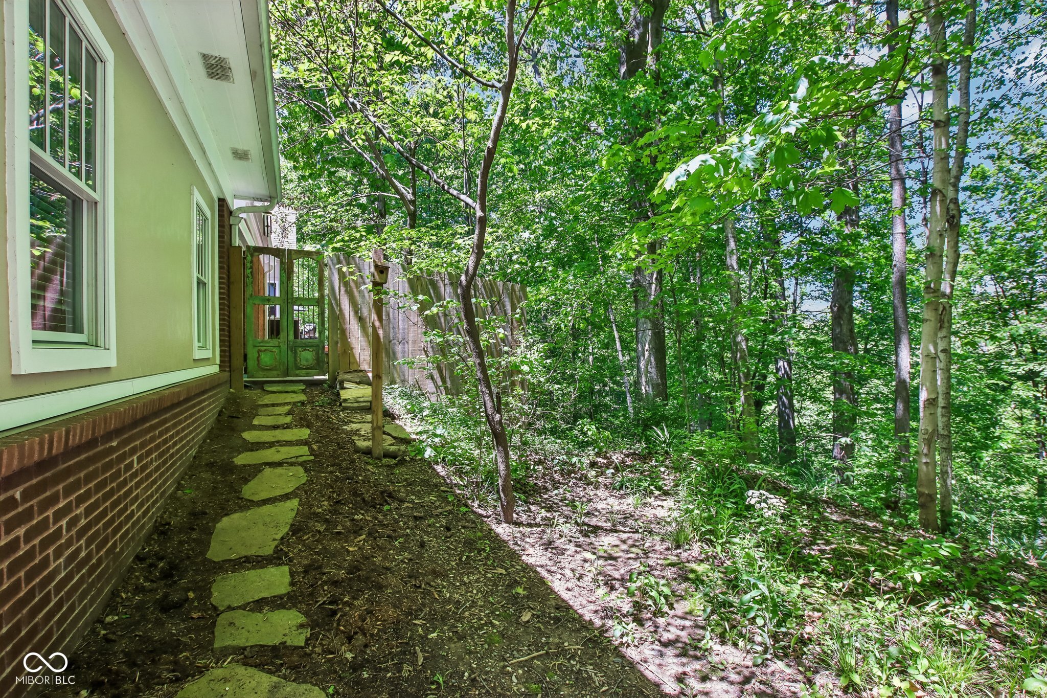 8744 W 86th Street