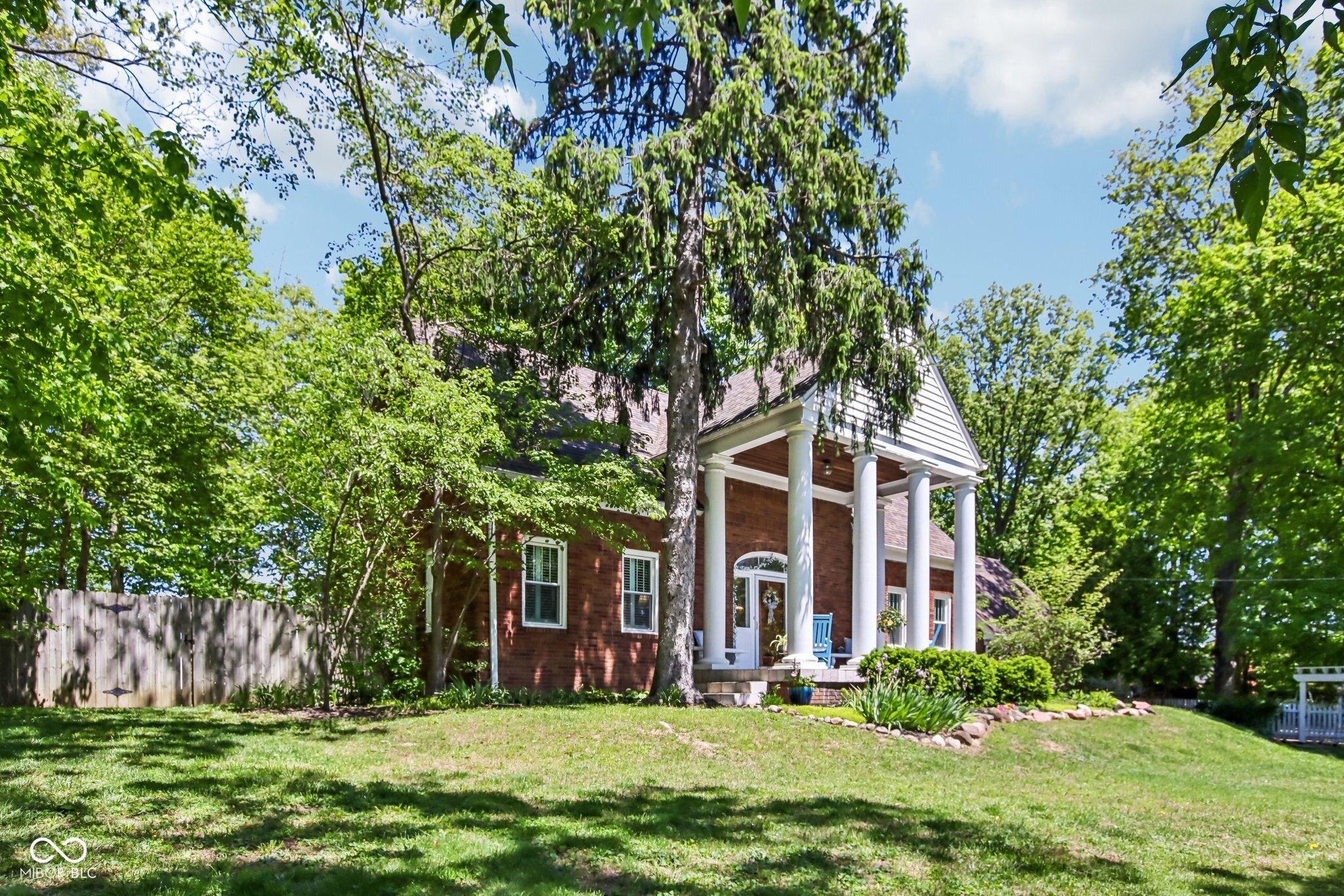 8744 W 86th Street