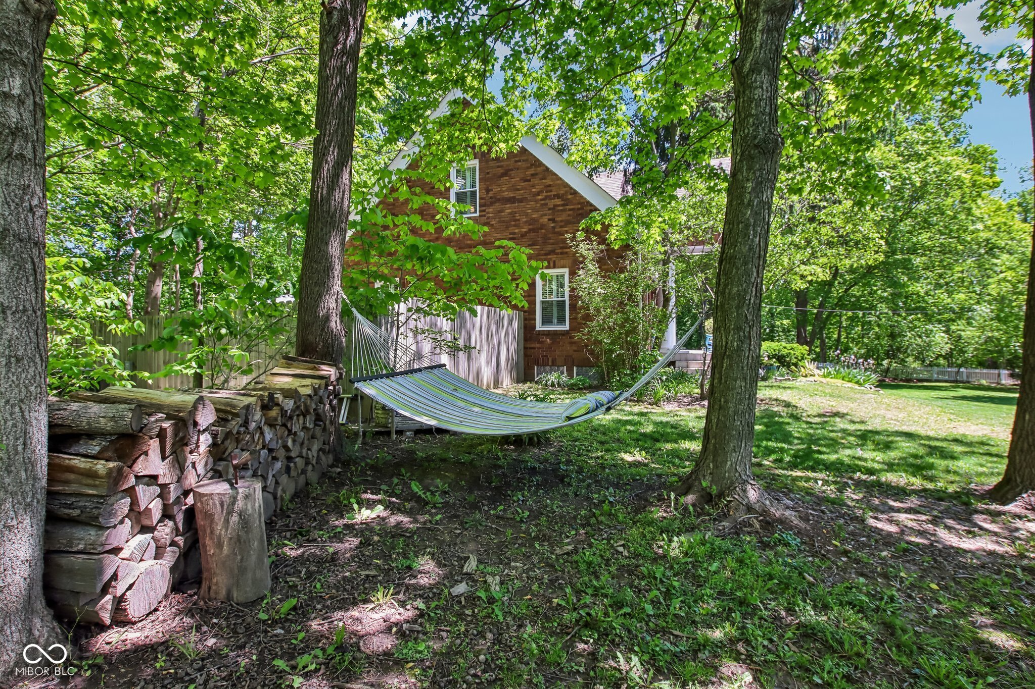 8744 W 86th Street