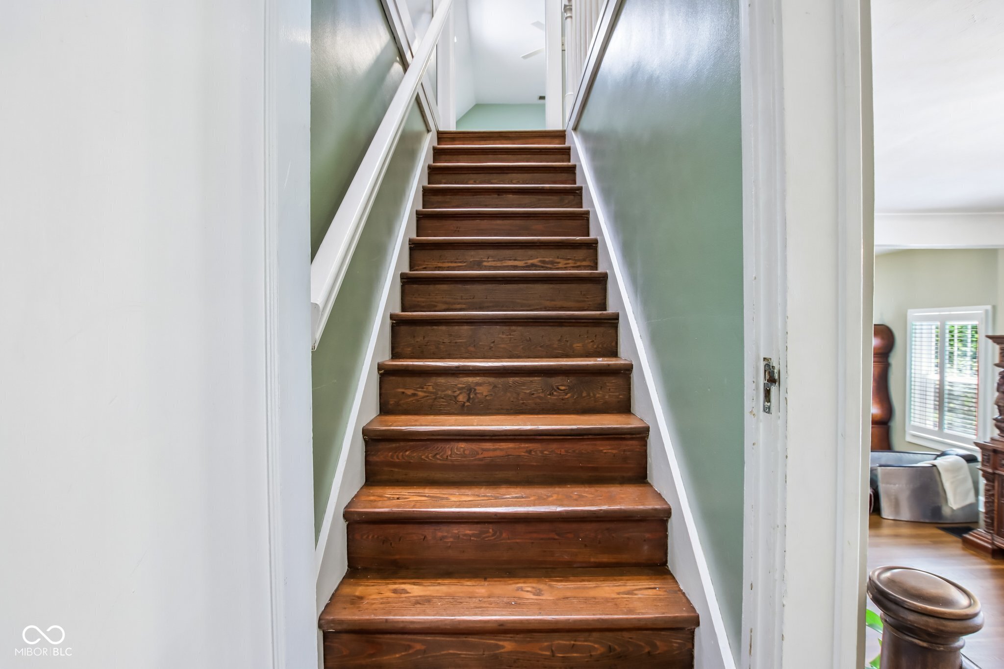 8744 W 86th Street