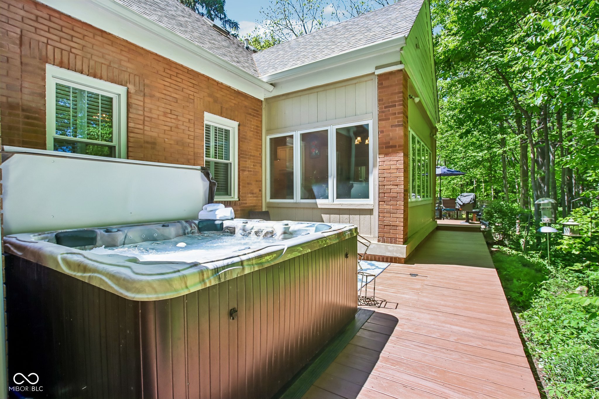 8744 W 86th Street