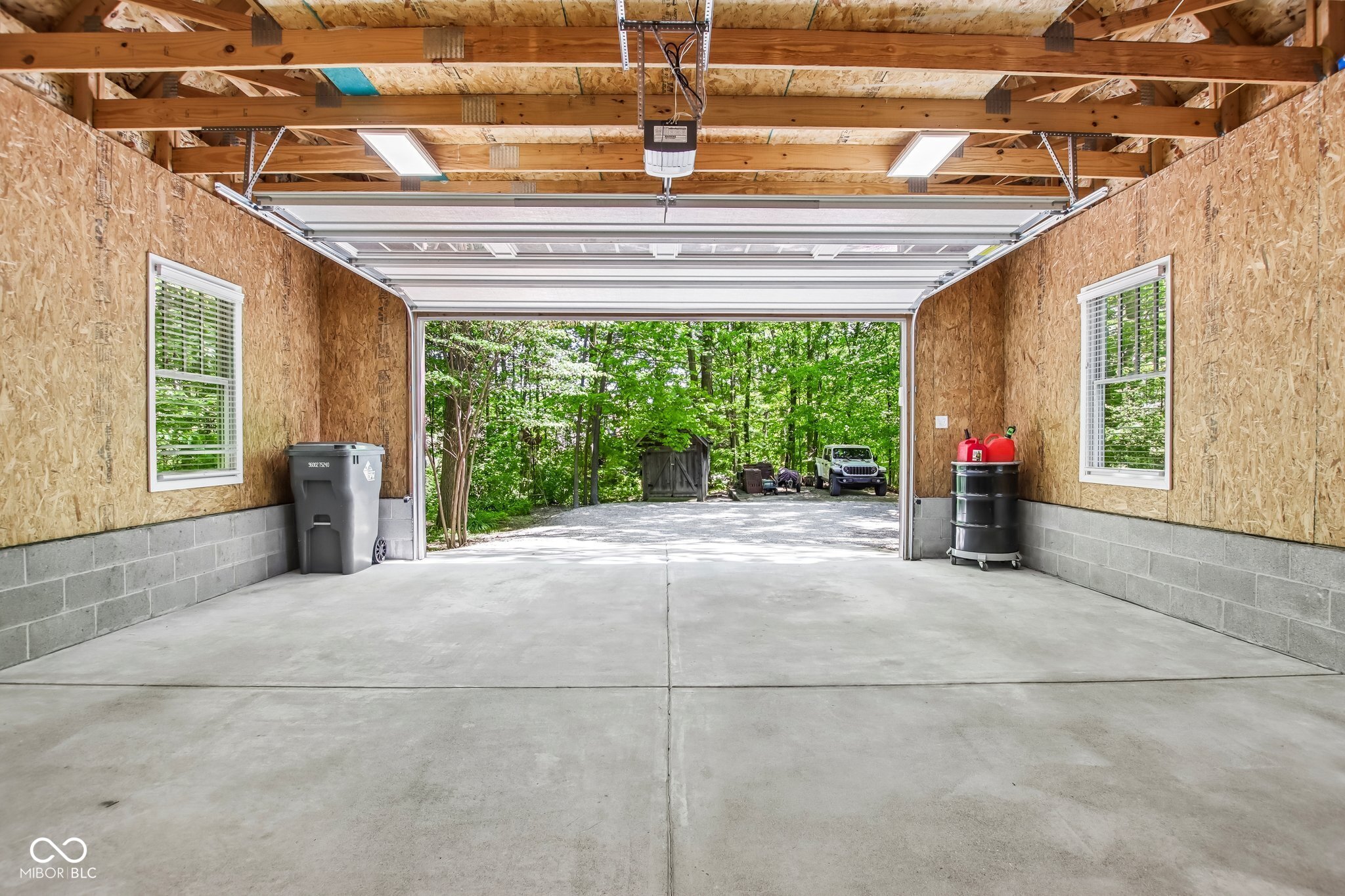 8744 W 86th Street