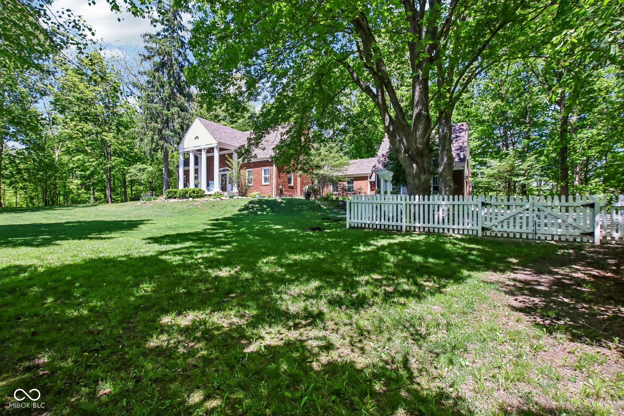 8744 W 86th Street