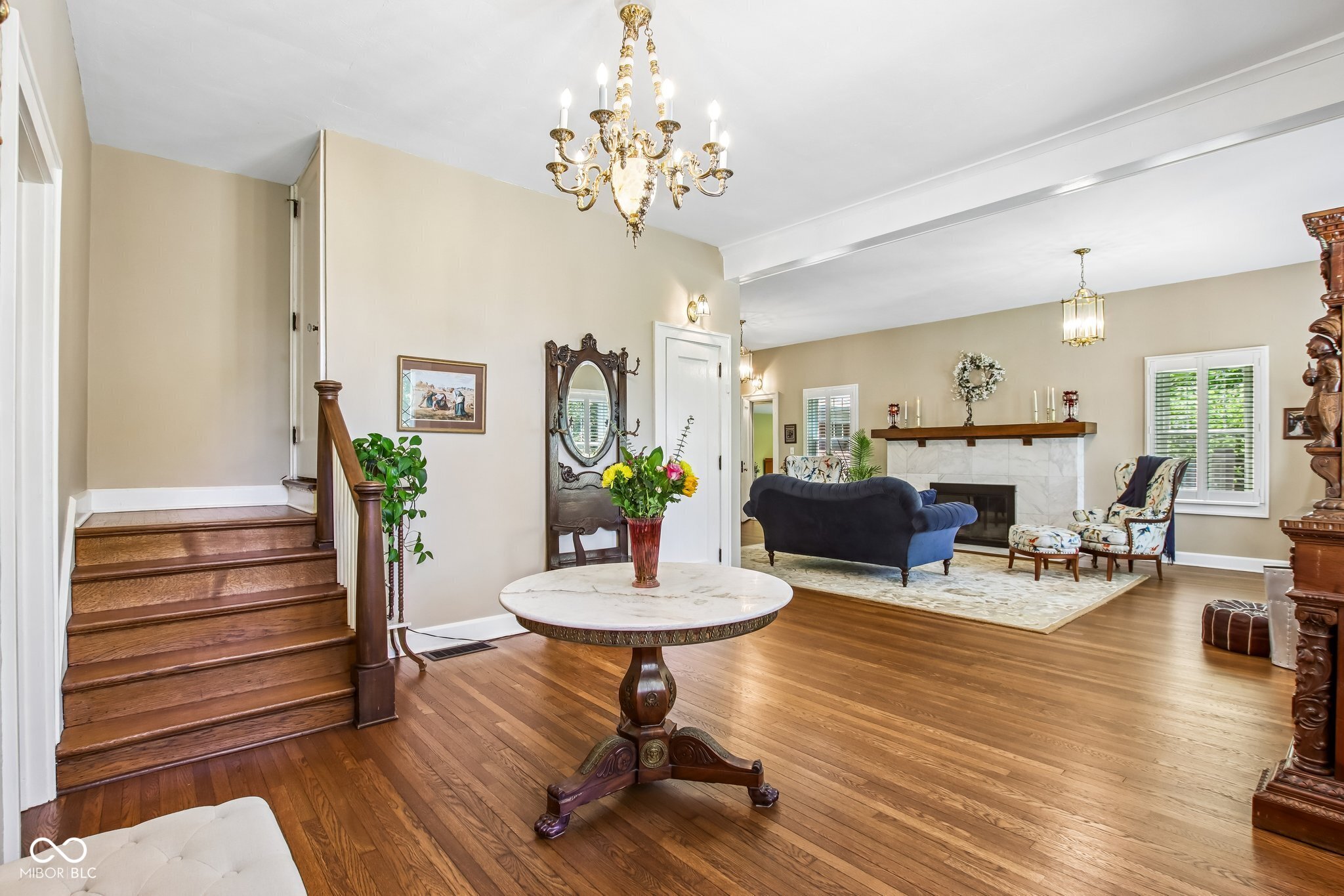 8744 W 86th Street