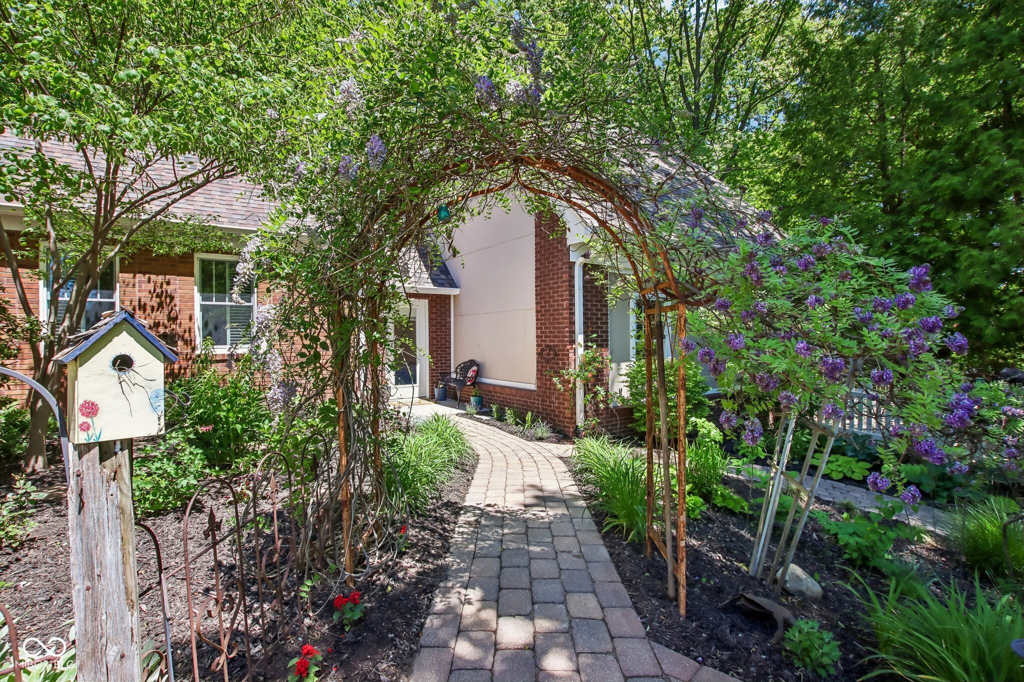 8744 W 86th Street