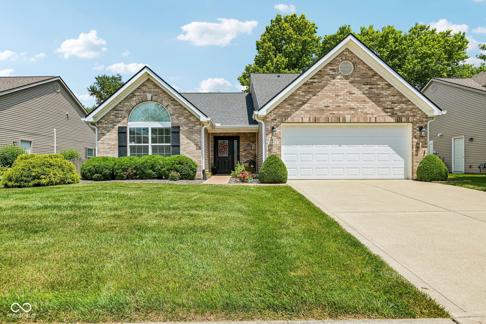 6912 Trophy Lane