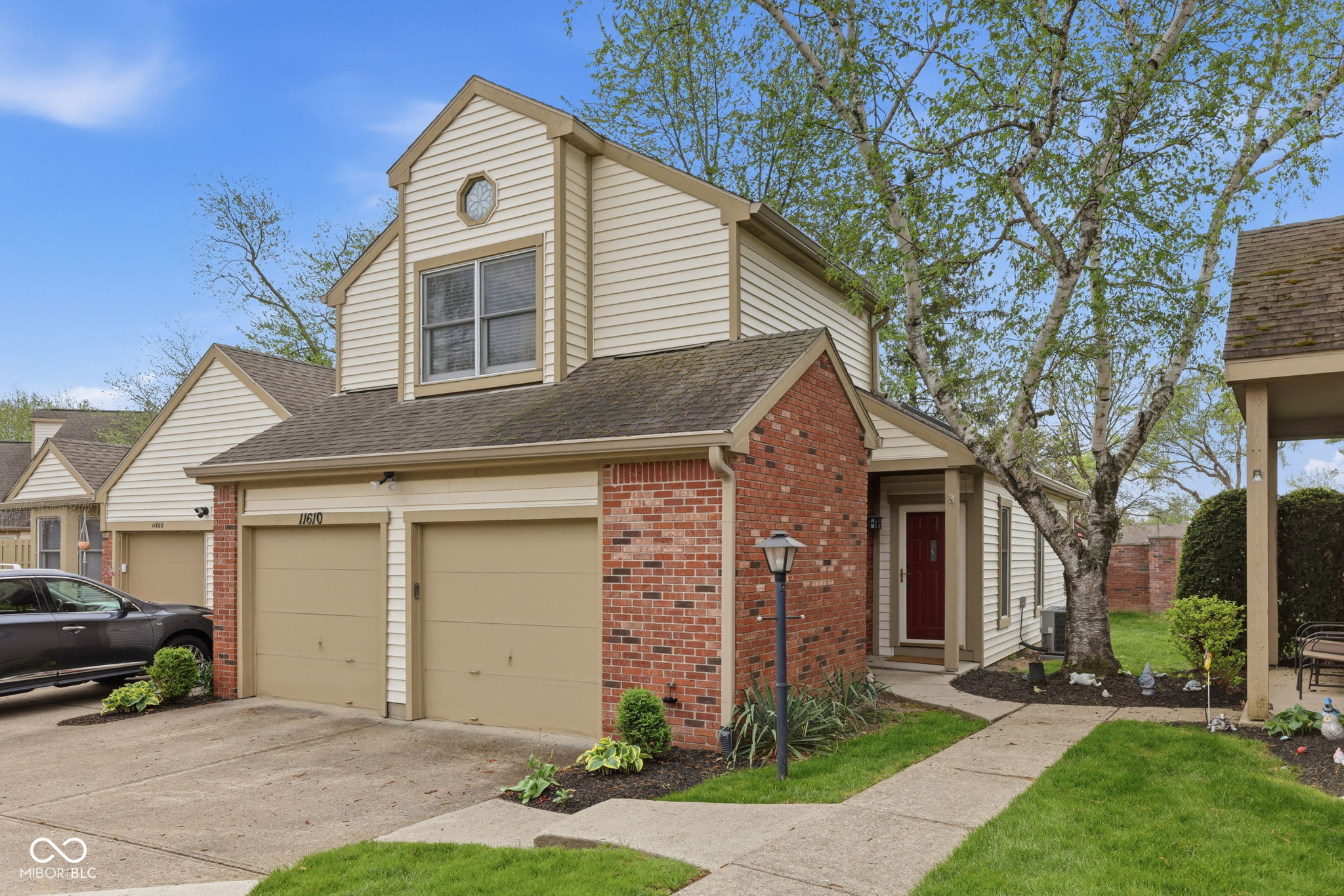 11610 Buttonwood Drive