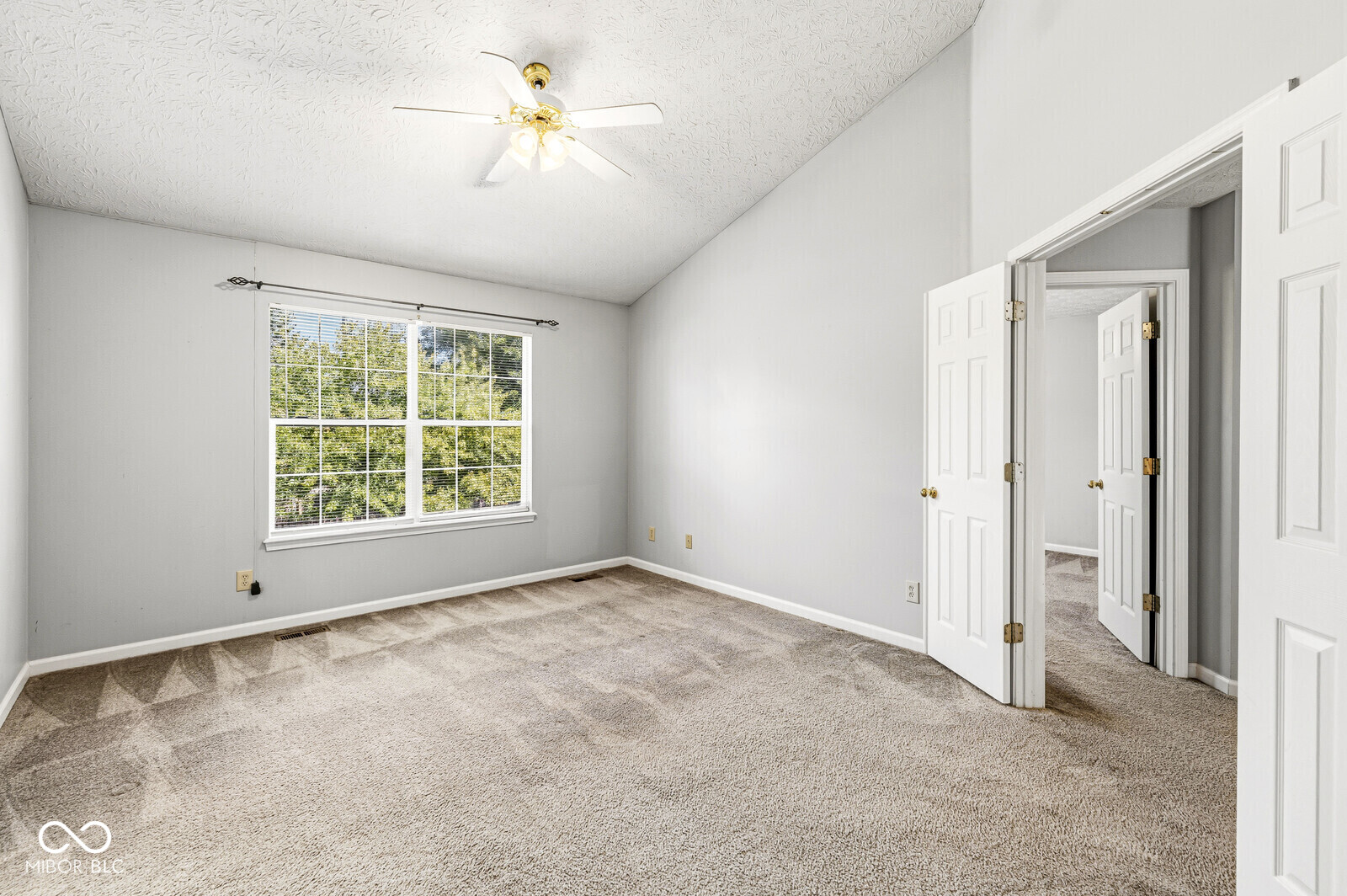 6244 Valleyview Drive