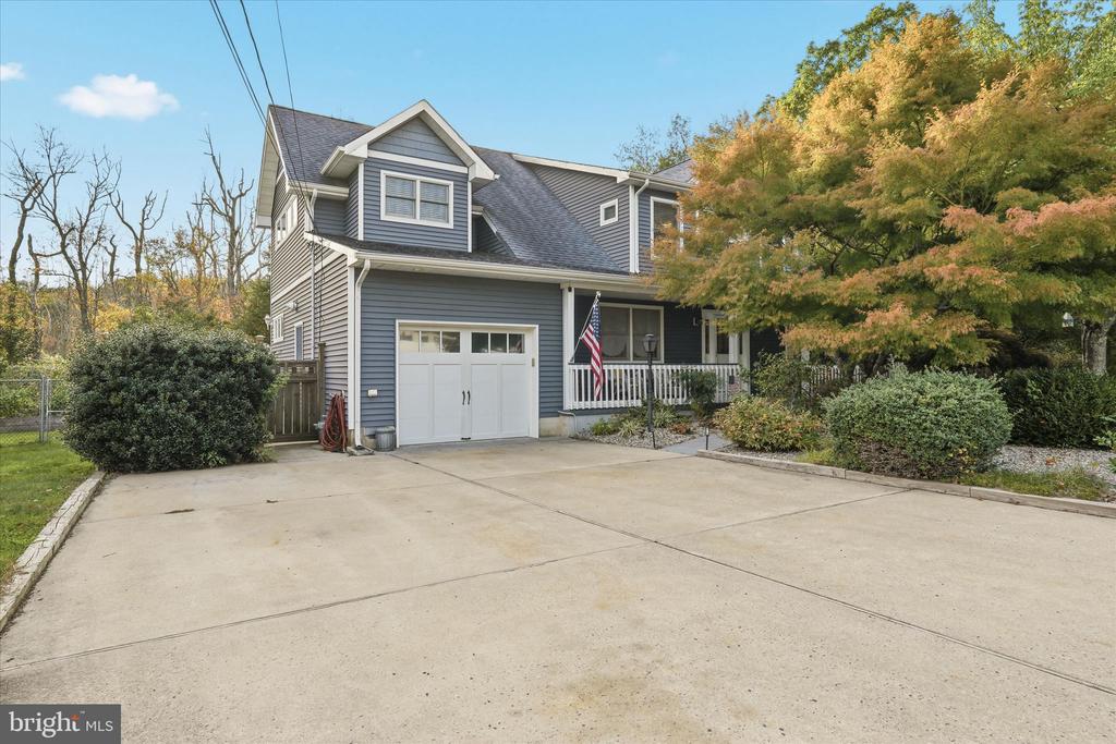 78 MARINE ROAD
