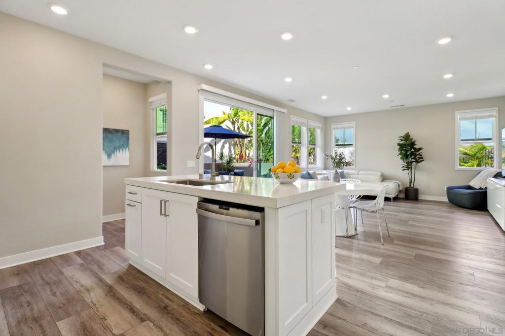 6786 Encelia Pl